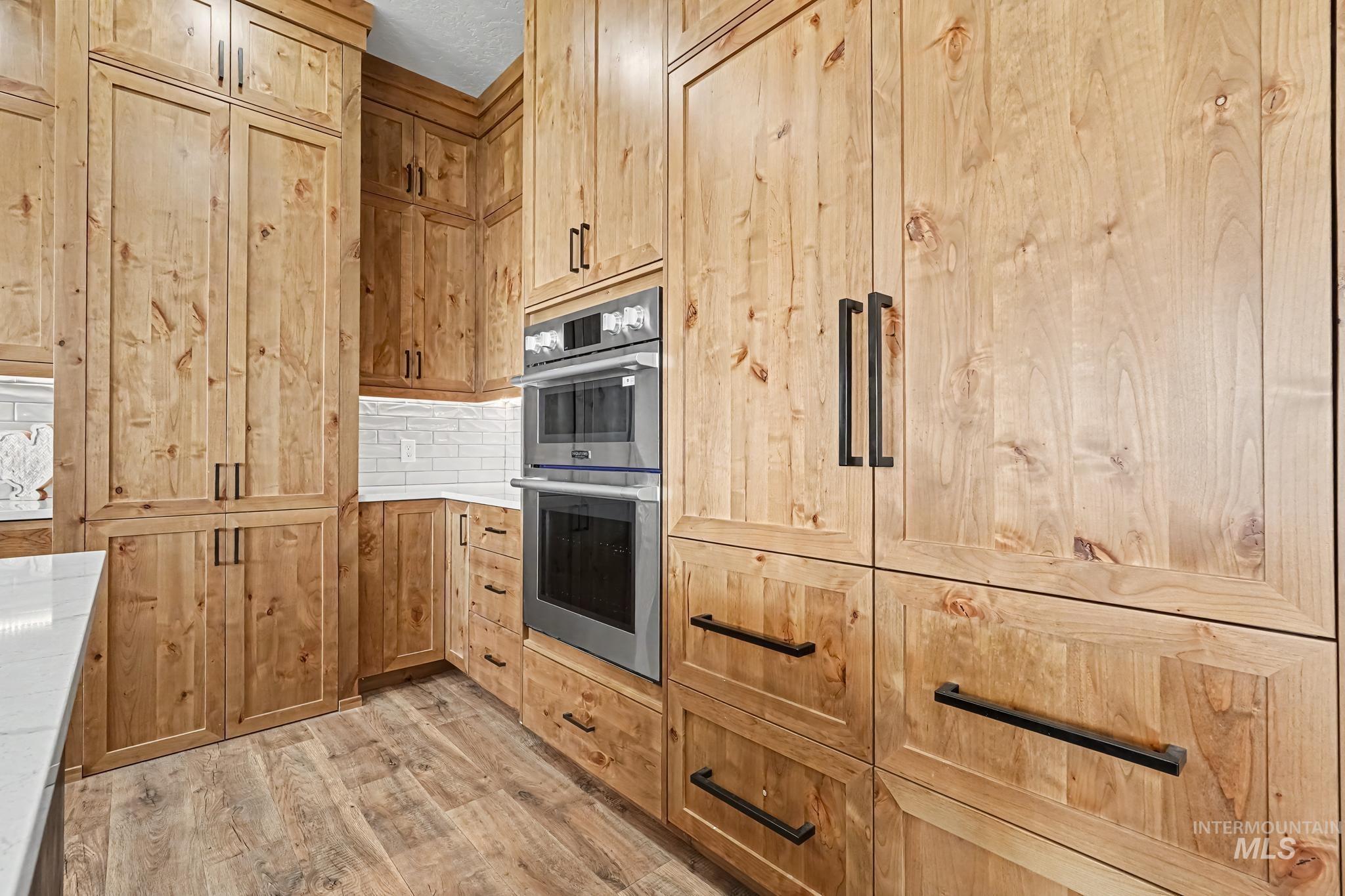 23871 Legends Ln Property Photo 12
