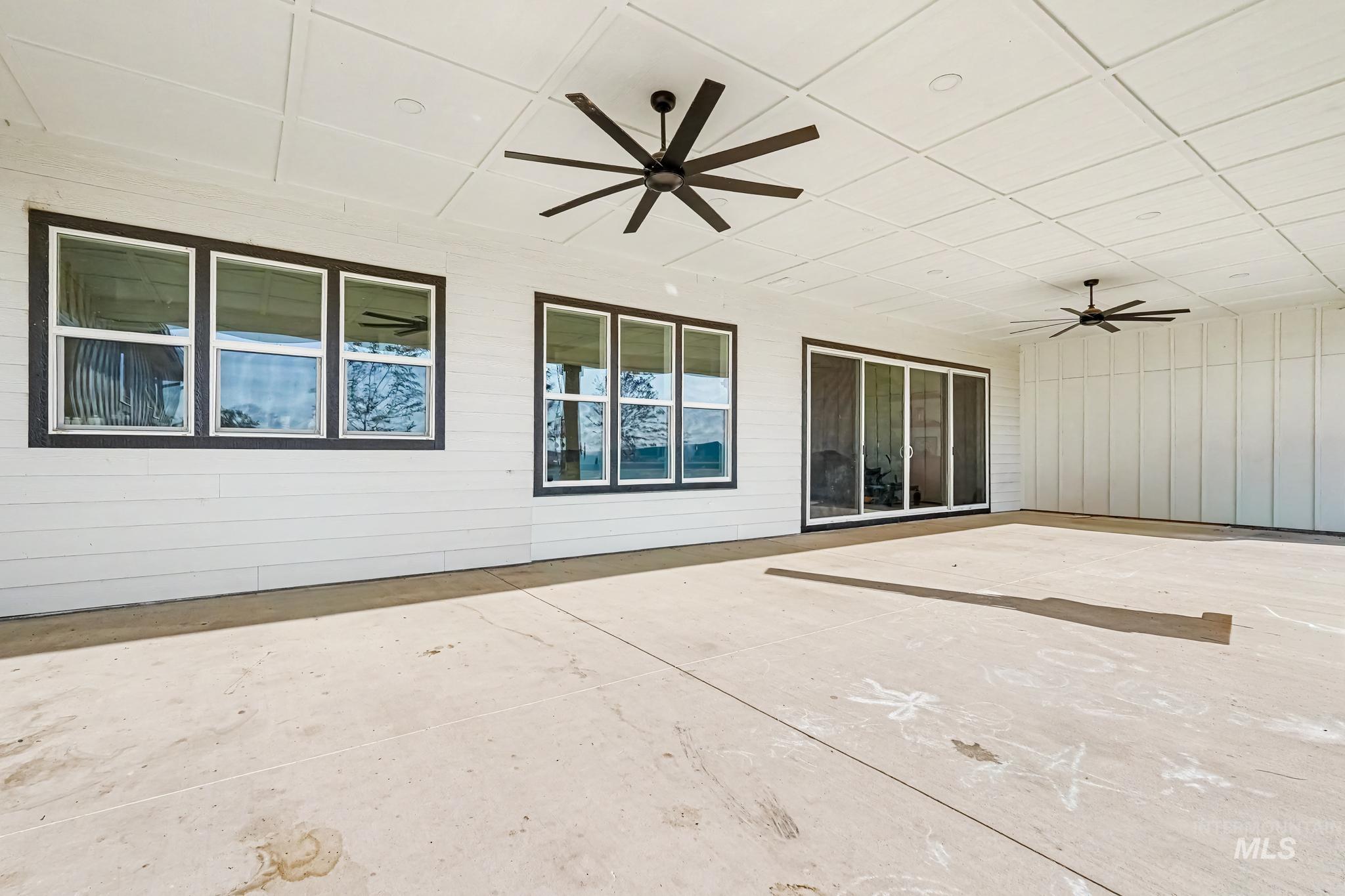 23871 Legends Ln Property Photo 38