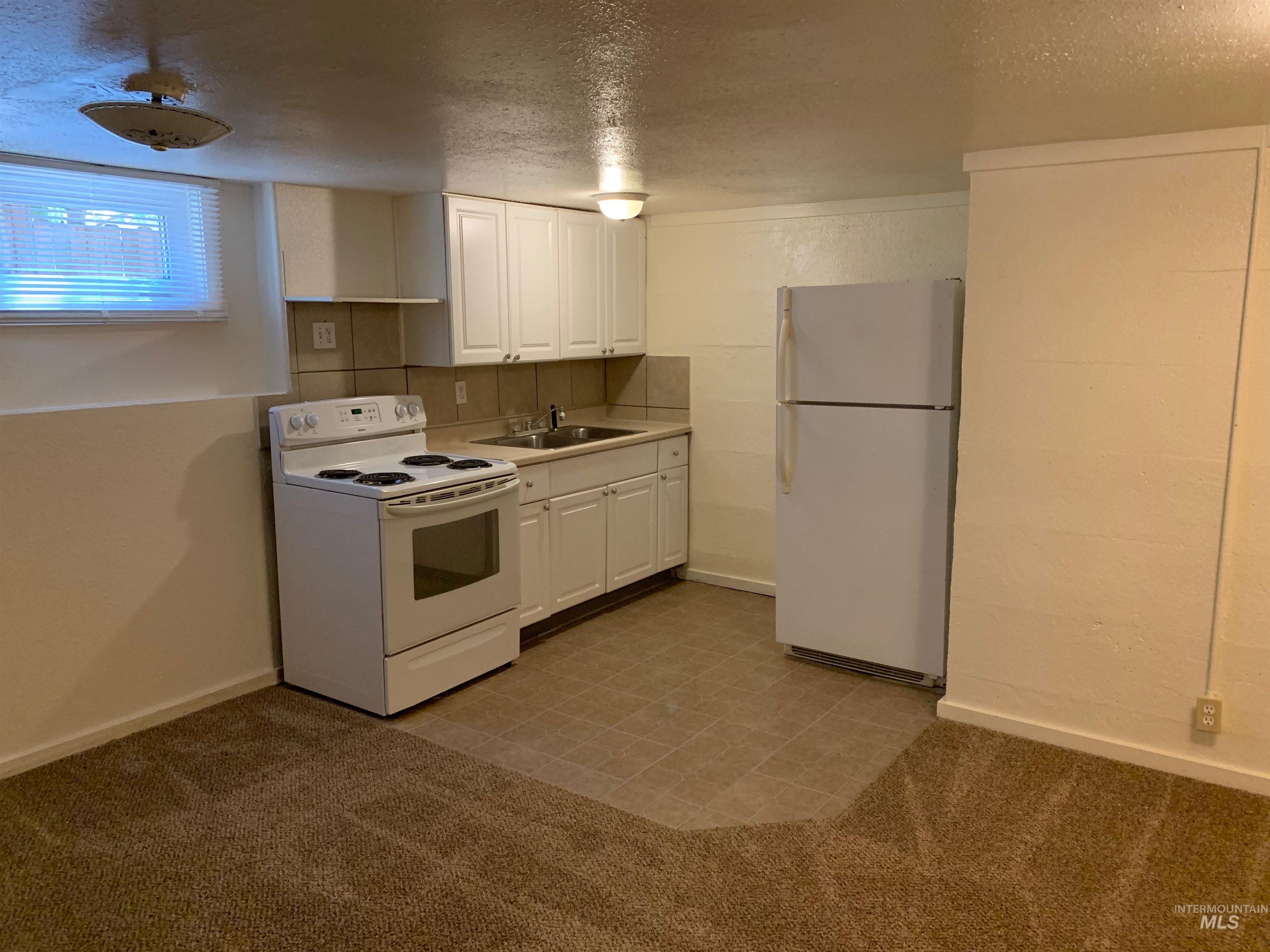 316 S Olive St Property Photo 14