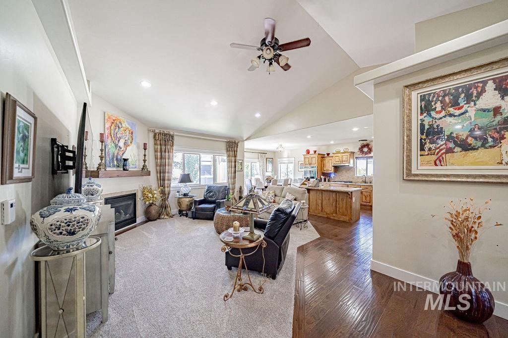 5119 Pevero Property Photo 5