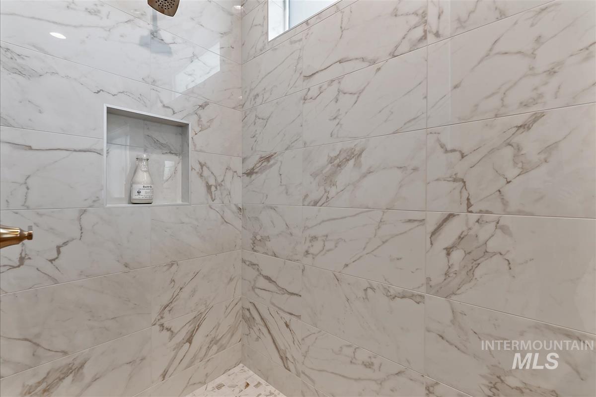6394 W Largo Dr Property Photo 24