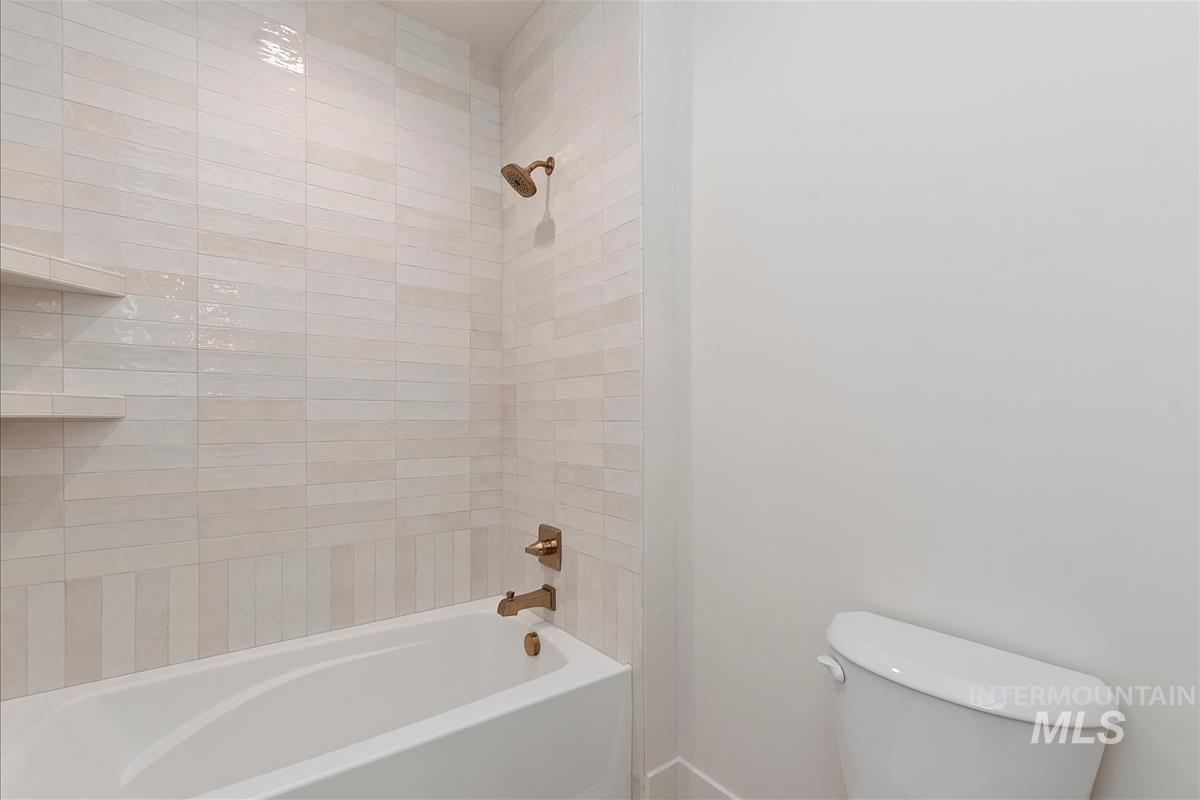 6394 W Largo Dr Property Photo 32