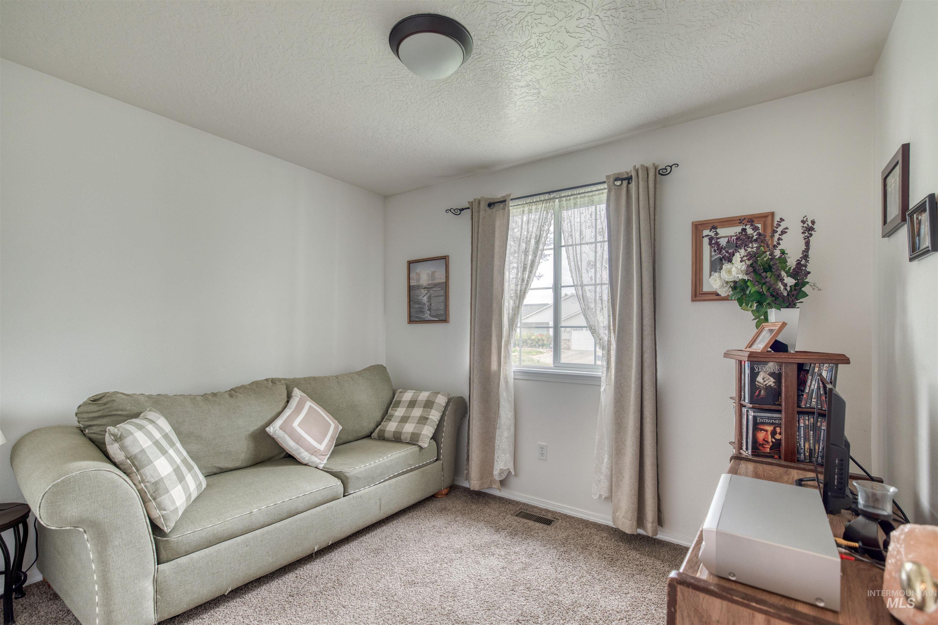 1915 W Mountain Pointe Ave Property Photo 15