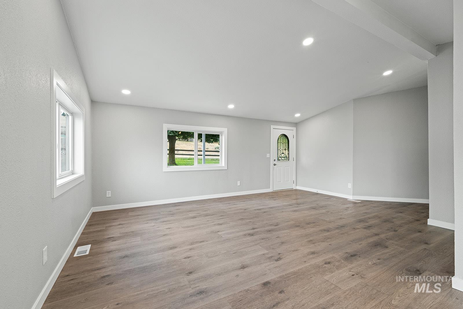 2750 9th Avenue Property Photo 13