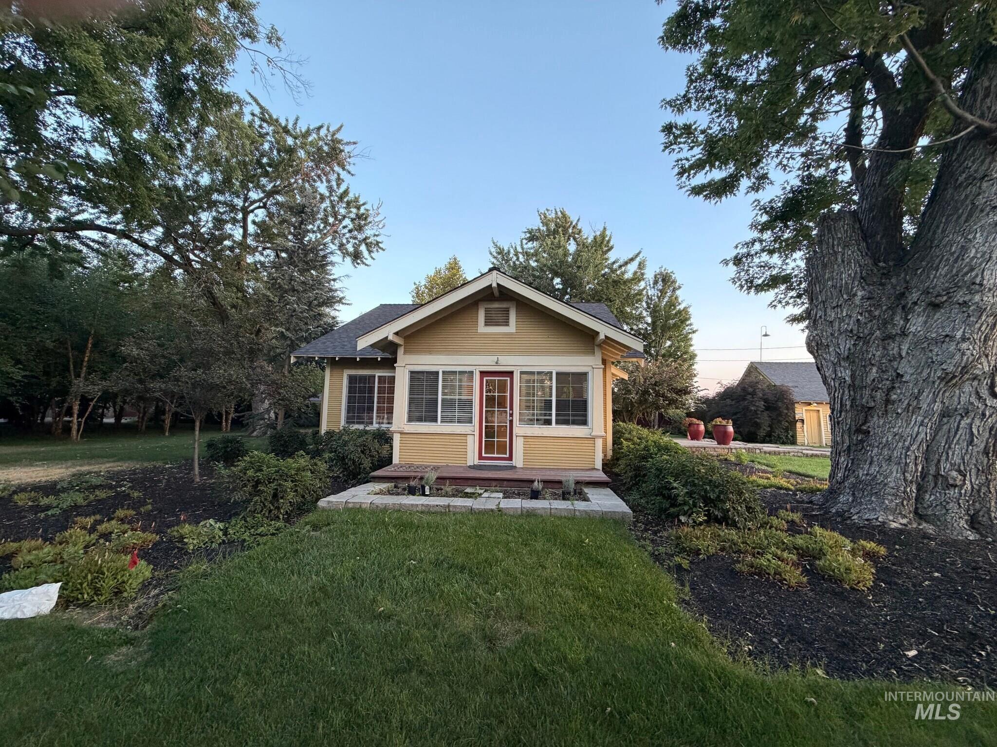 10287 W State Street Property Photo 2