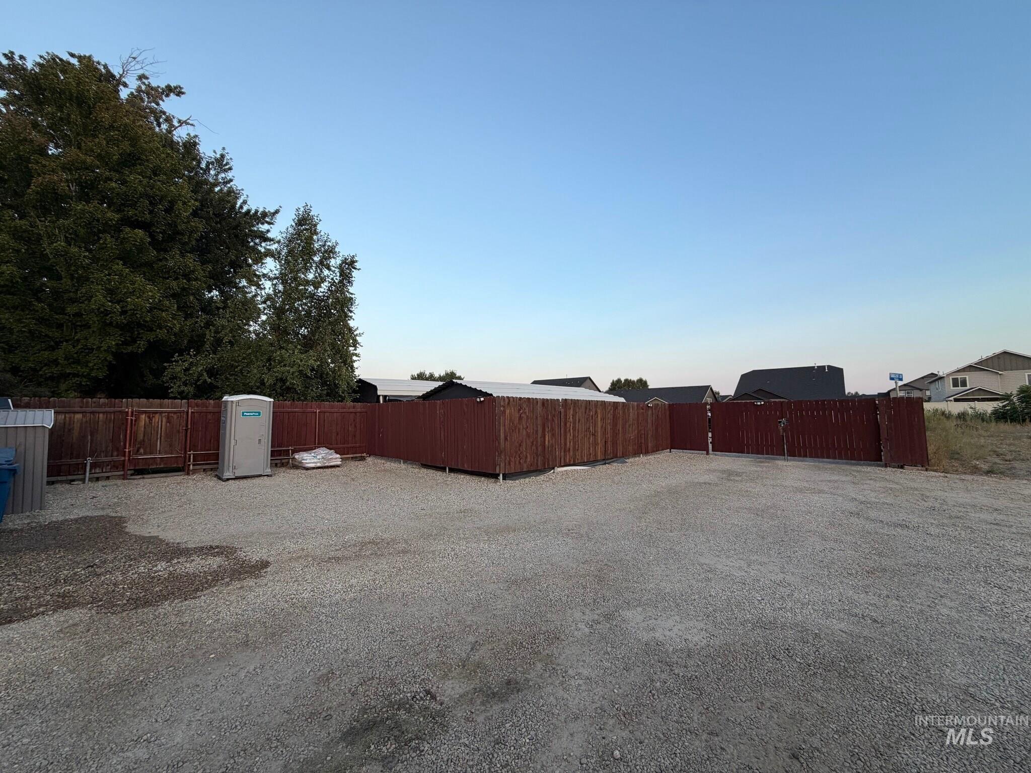 10287 W State Street Property Photo 10
