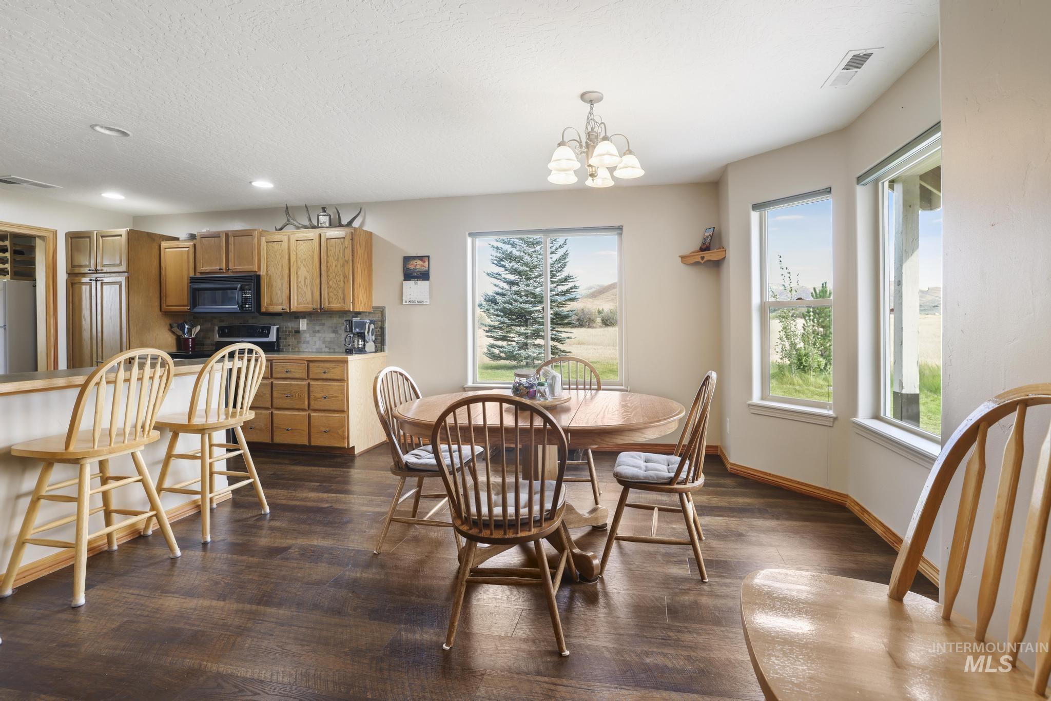 103 Horseshoe Loop Property Photo 15