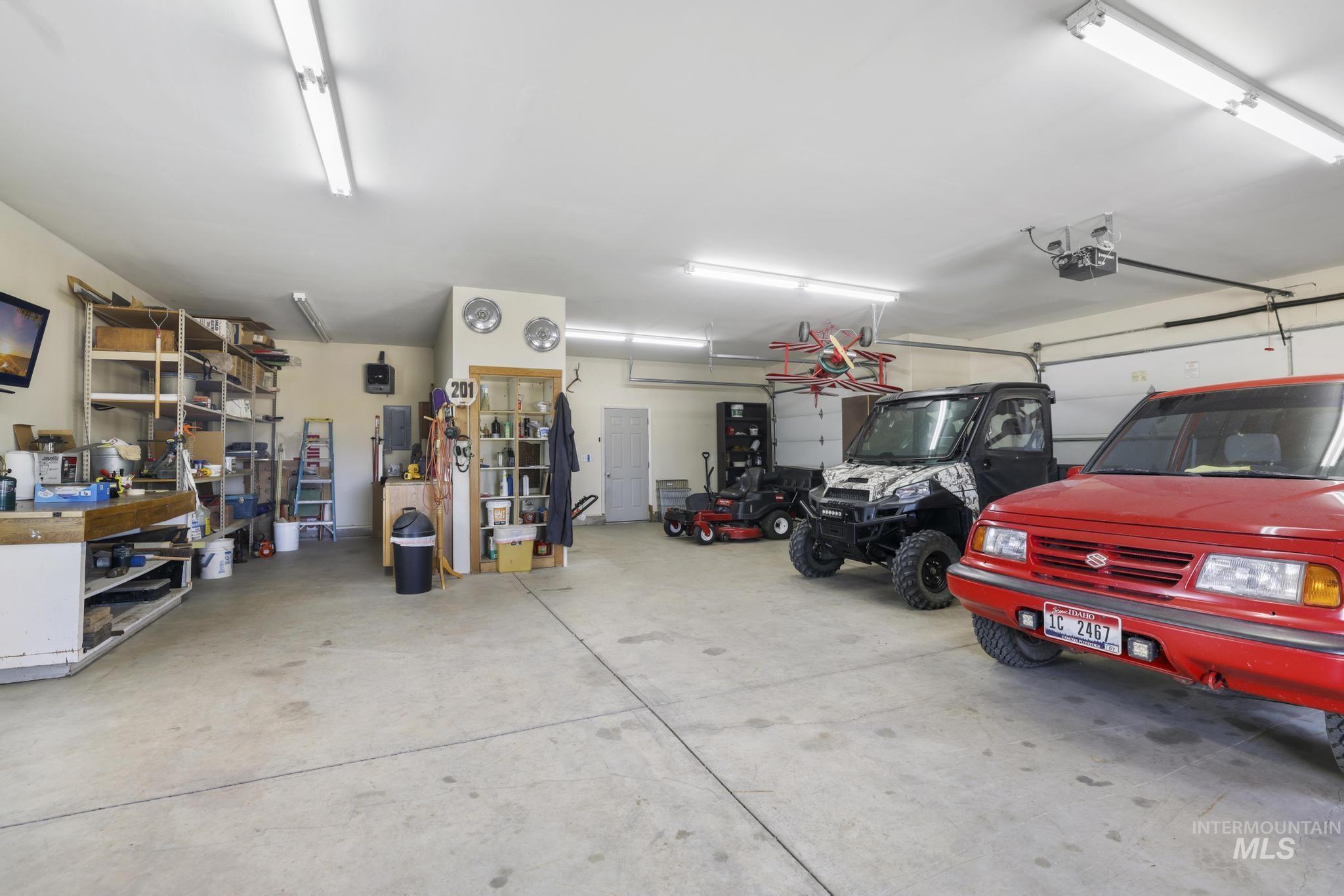 103 Horseshoe Loop Property Photo 35
