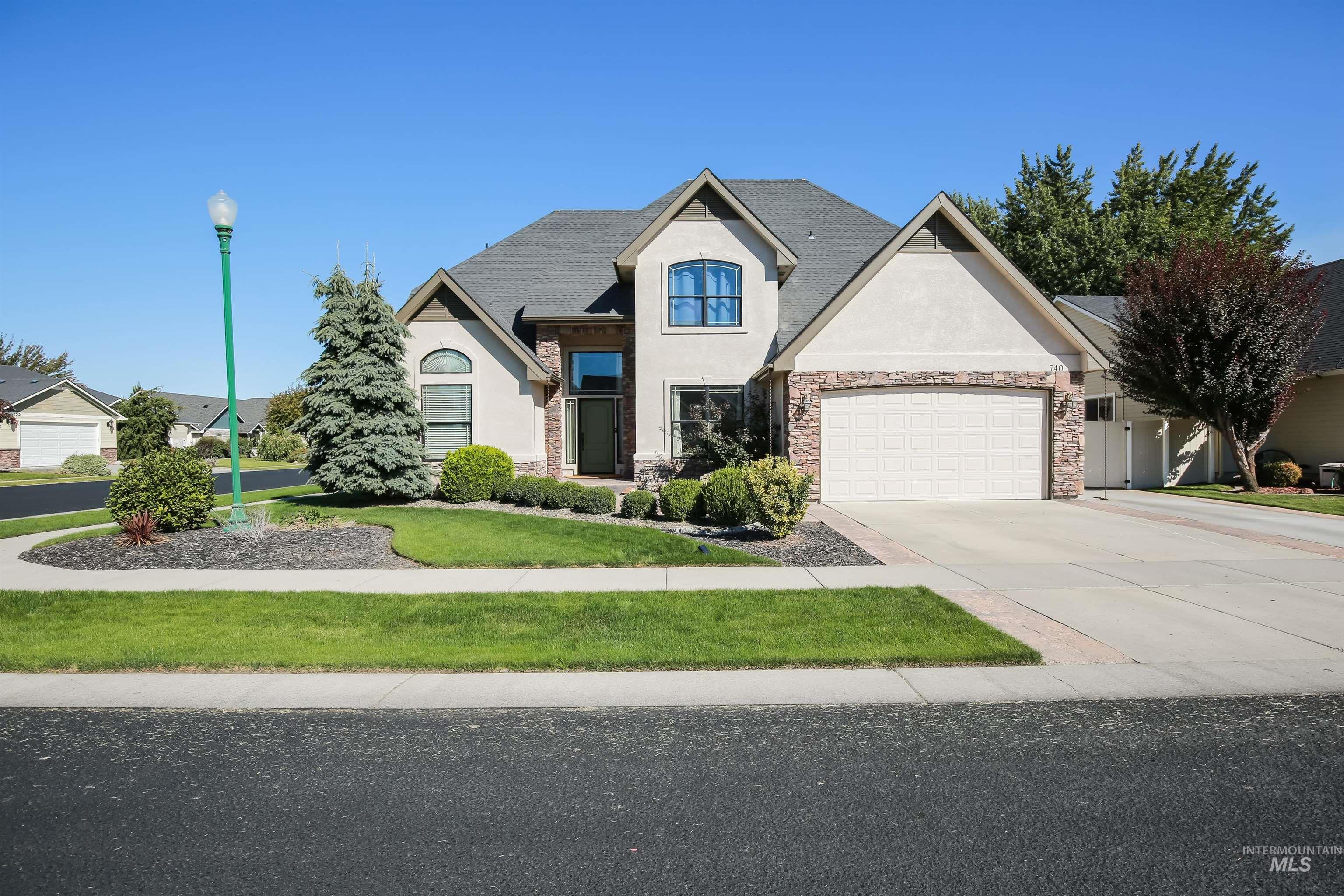 740 Syringa Springs Drive Property Photo 1