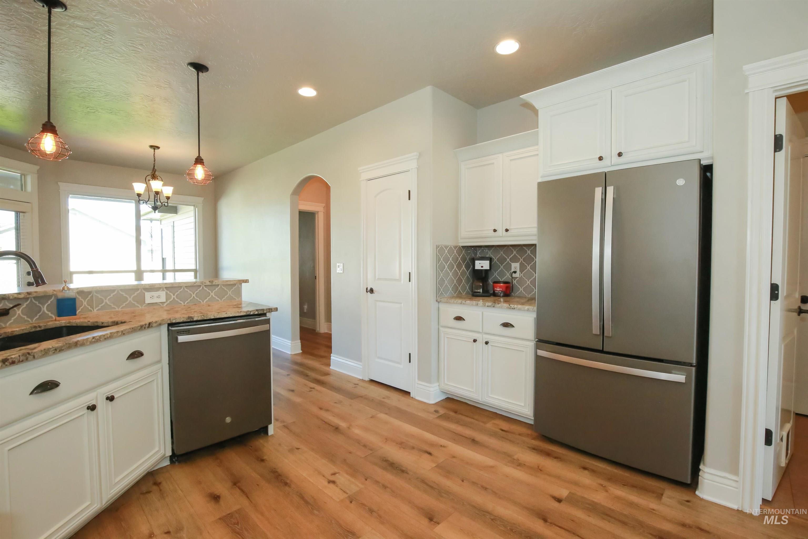 740 Syringa Springs Drive Property Photo 8
