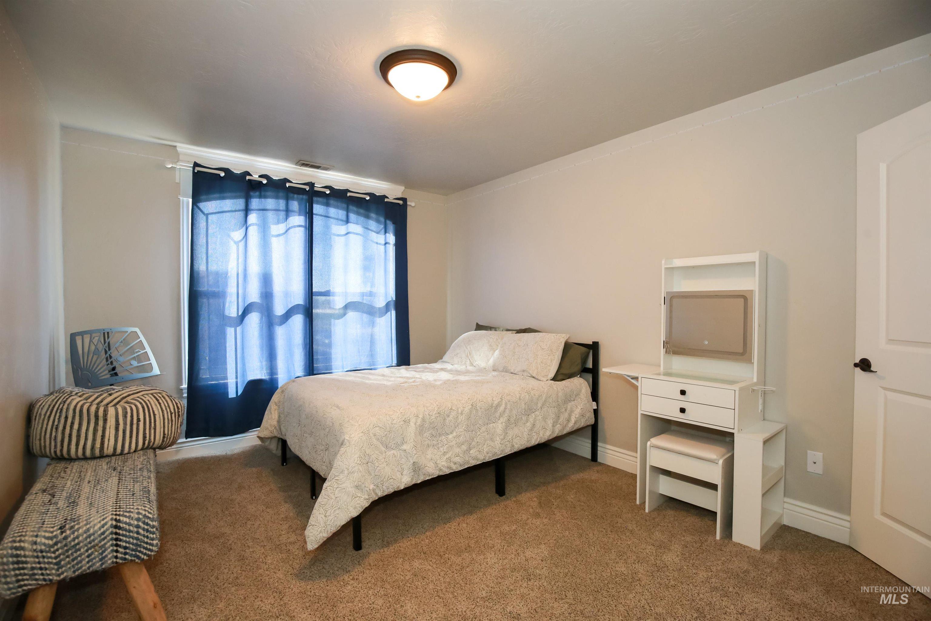 740 Syringa Springs Drive Property Photo 33