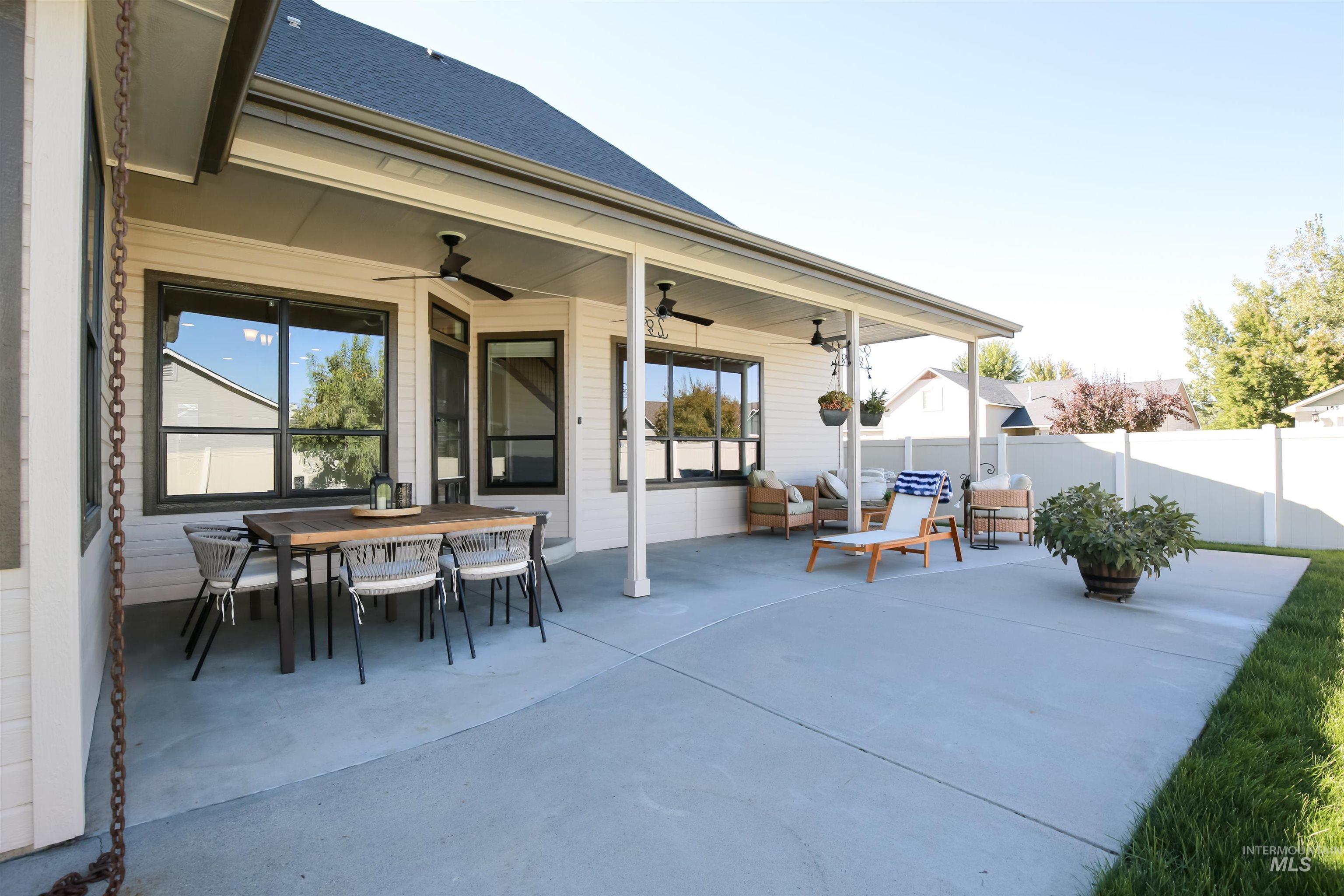 740 Syringa Springs Drive Property Photo 38