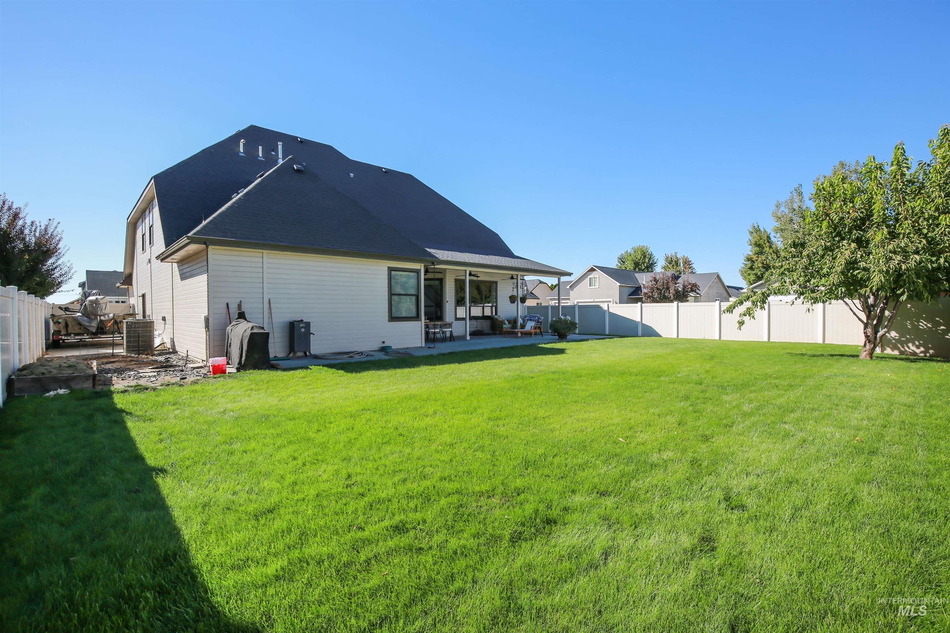 740 Syringa Springs Drive Property Photo 44