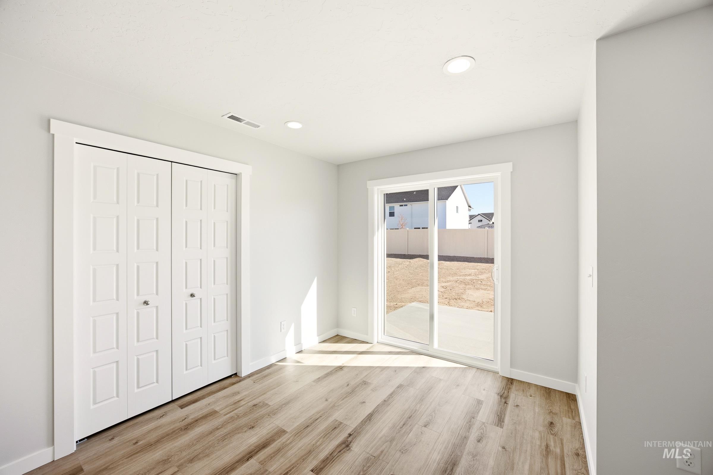 18420 N Calla Lily Ave Property Photo 6
