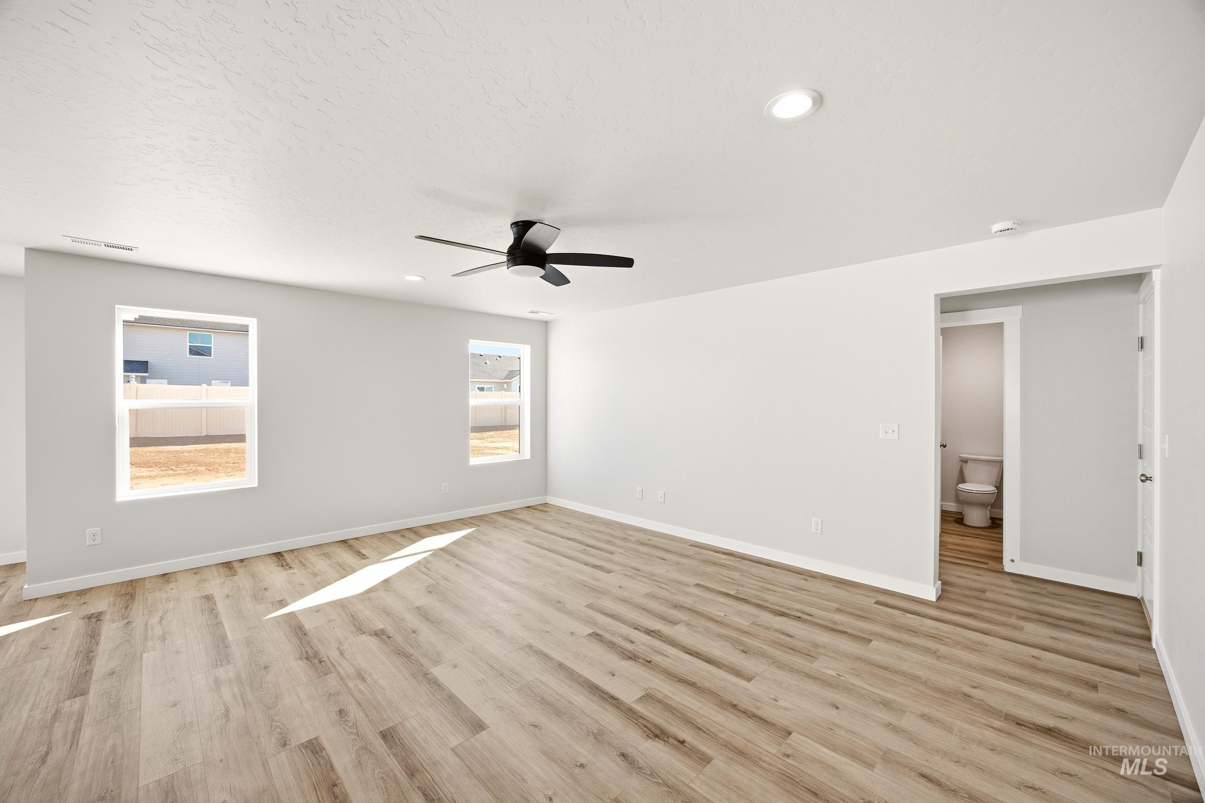 18420 N Calla Lily Ave Property Photo 7