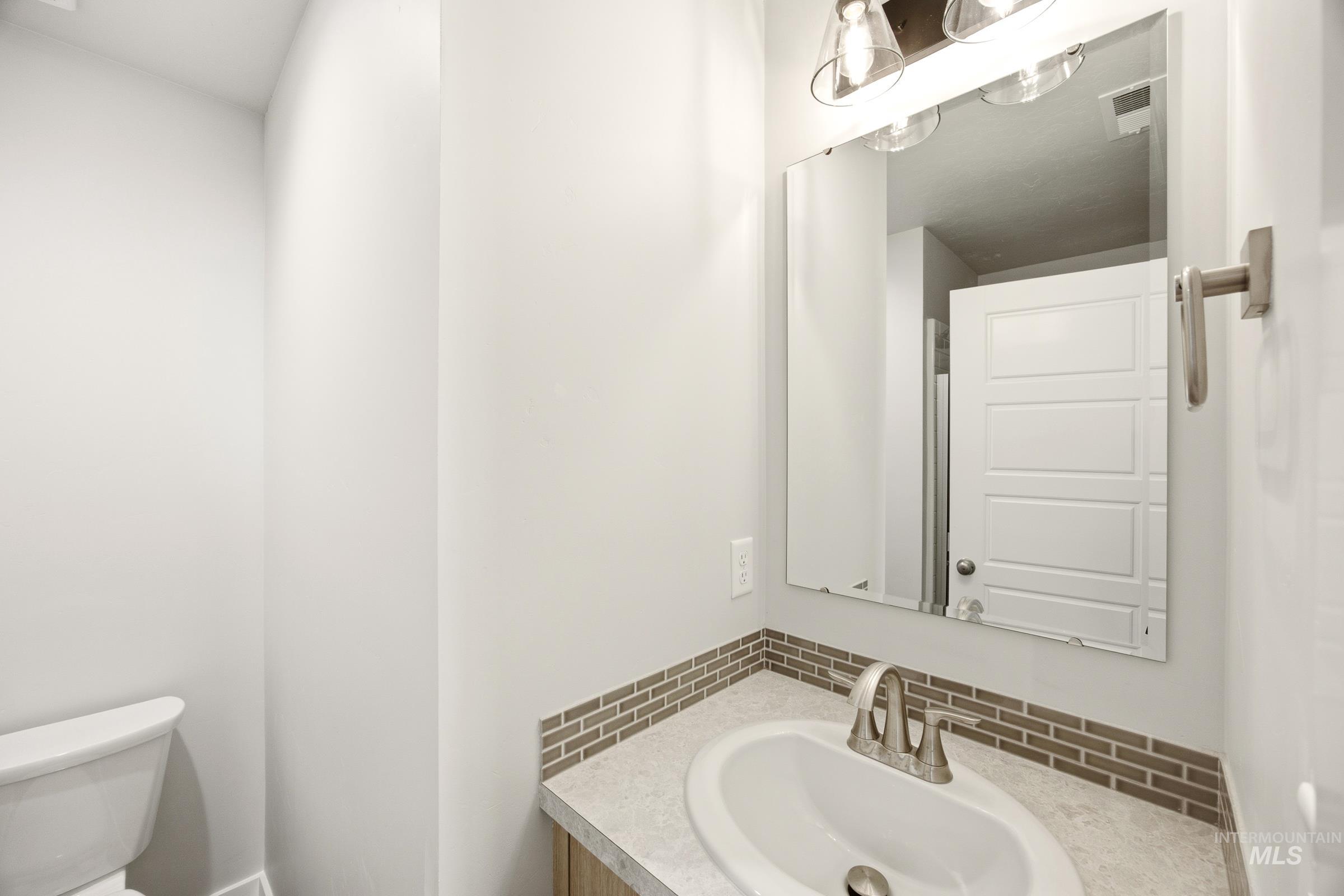 18420 N Calla Lily Ave Property Photo 10