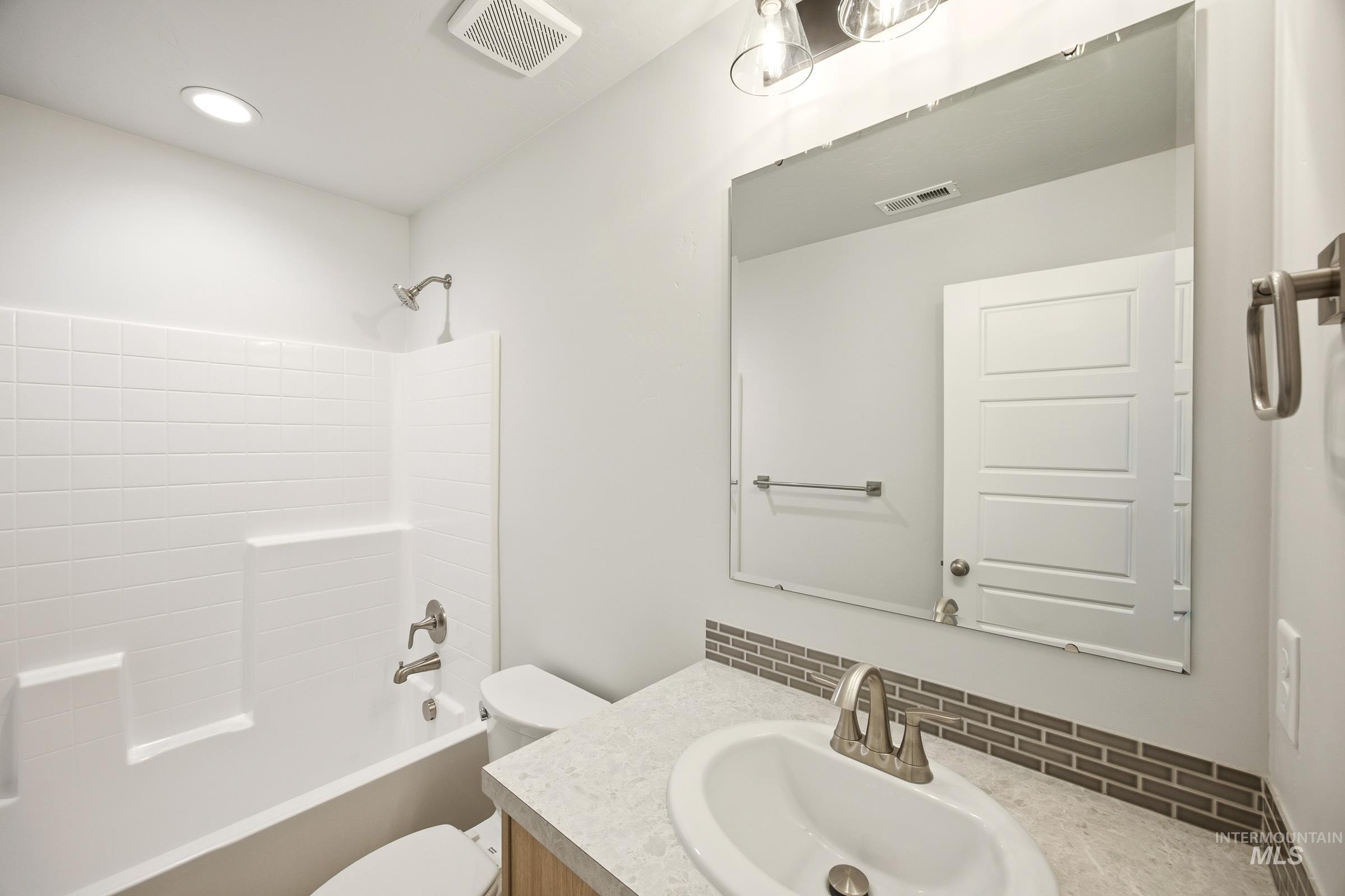 18420 N Calla Lily Ave Property Photo 24