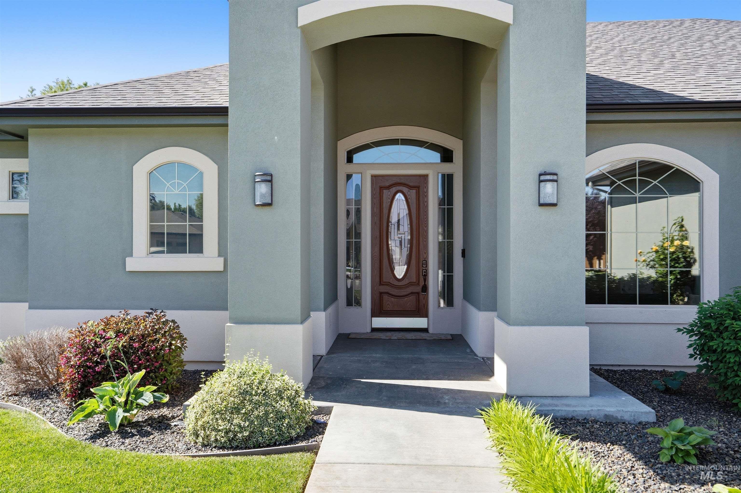 98999802 Property Photo 2