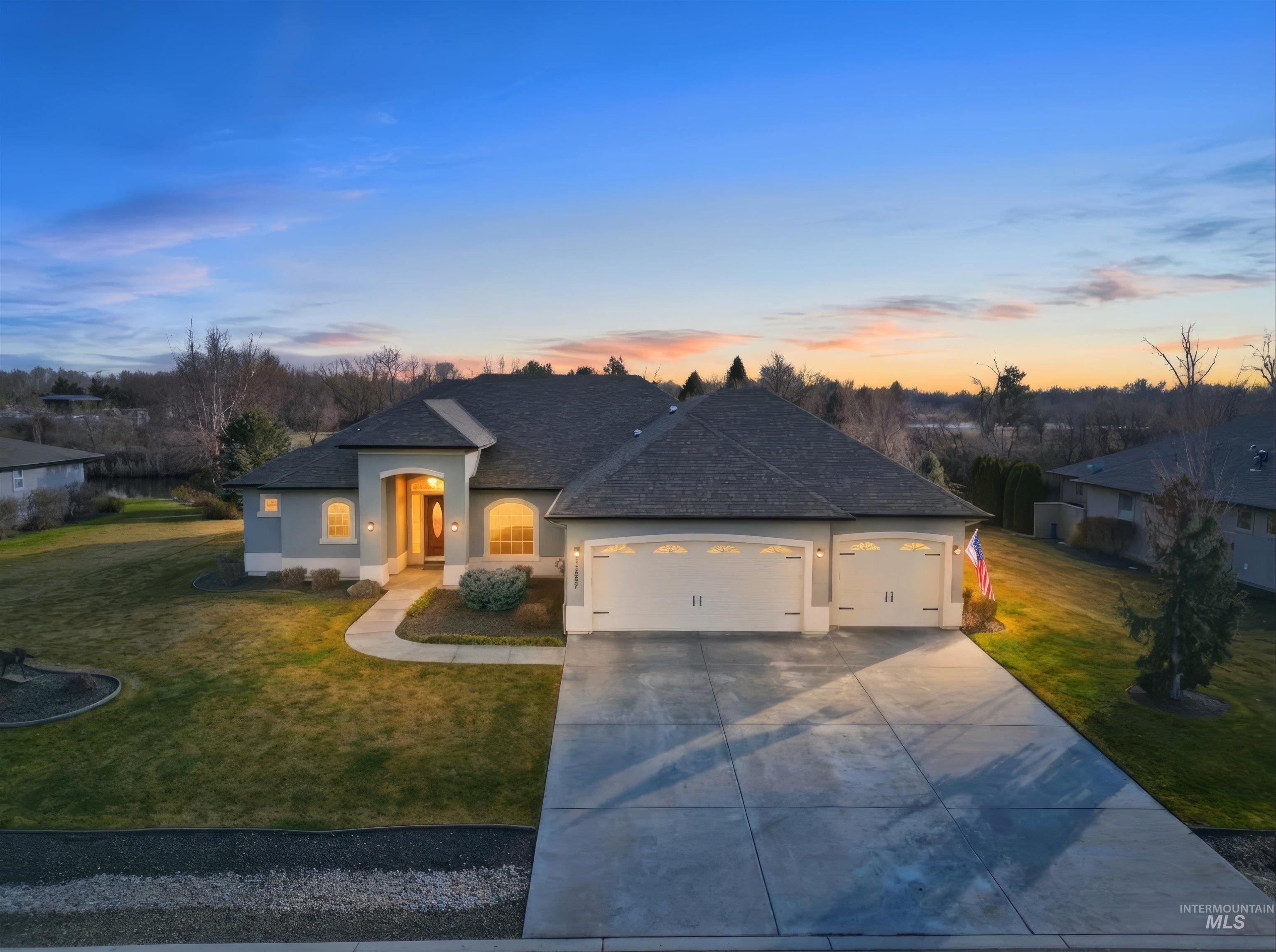 98999802 Property Photo 37