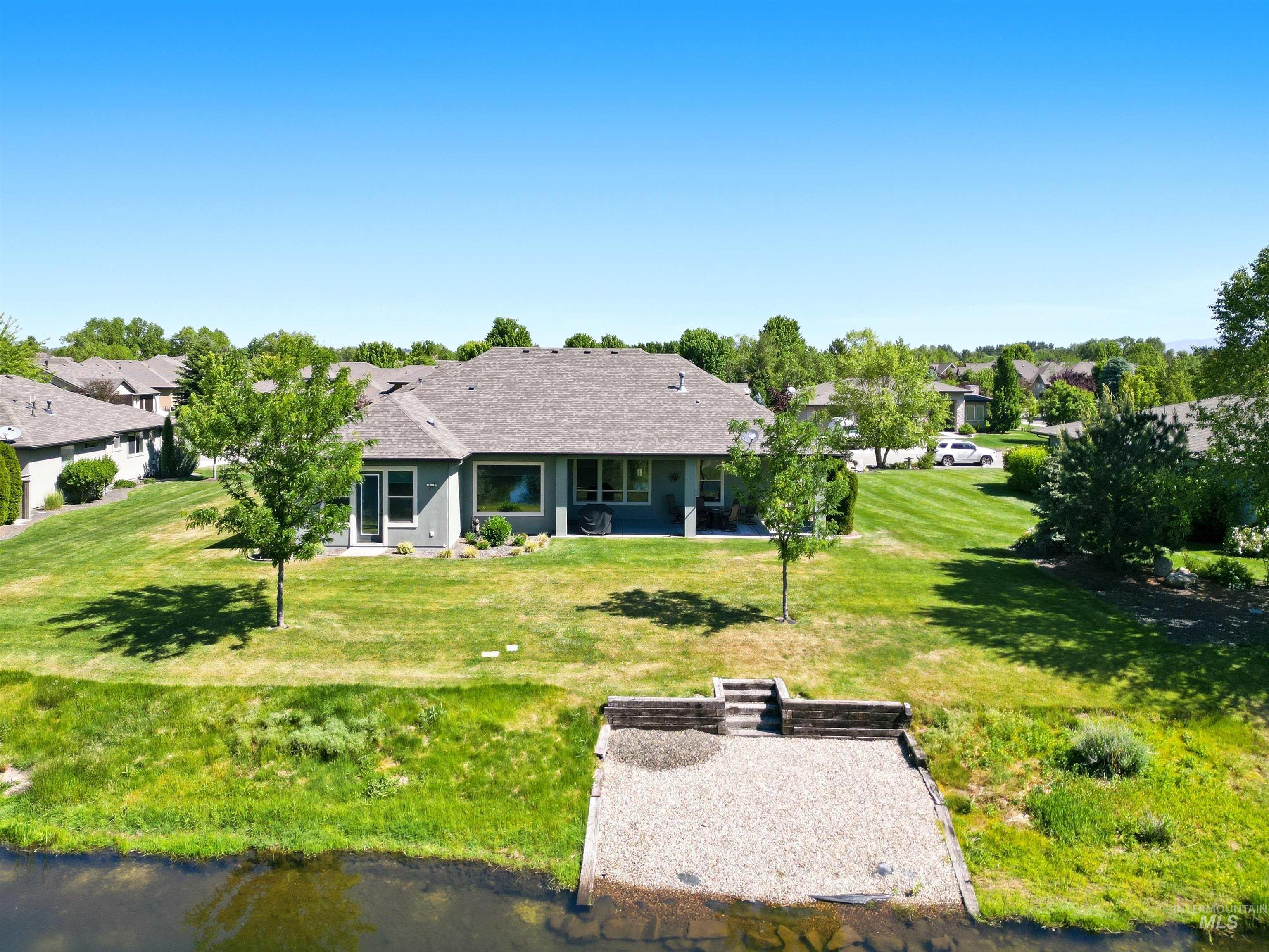 98999802 Property Photo 42