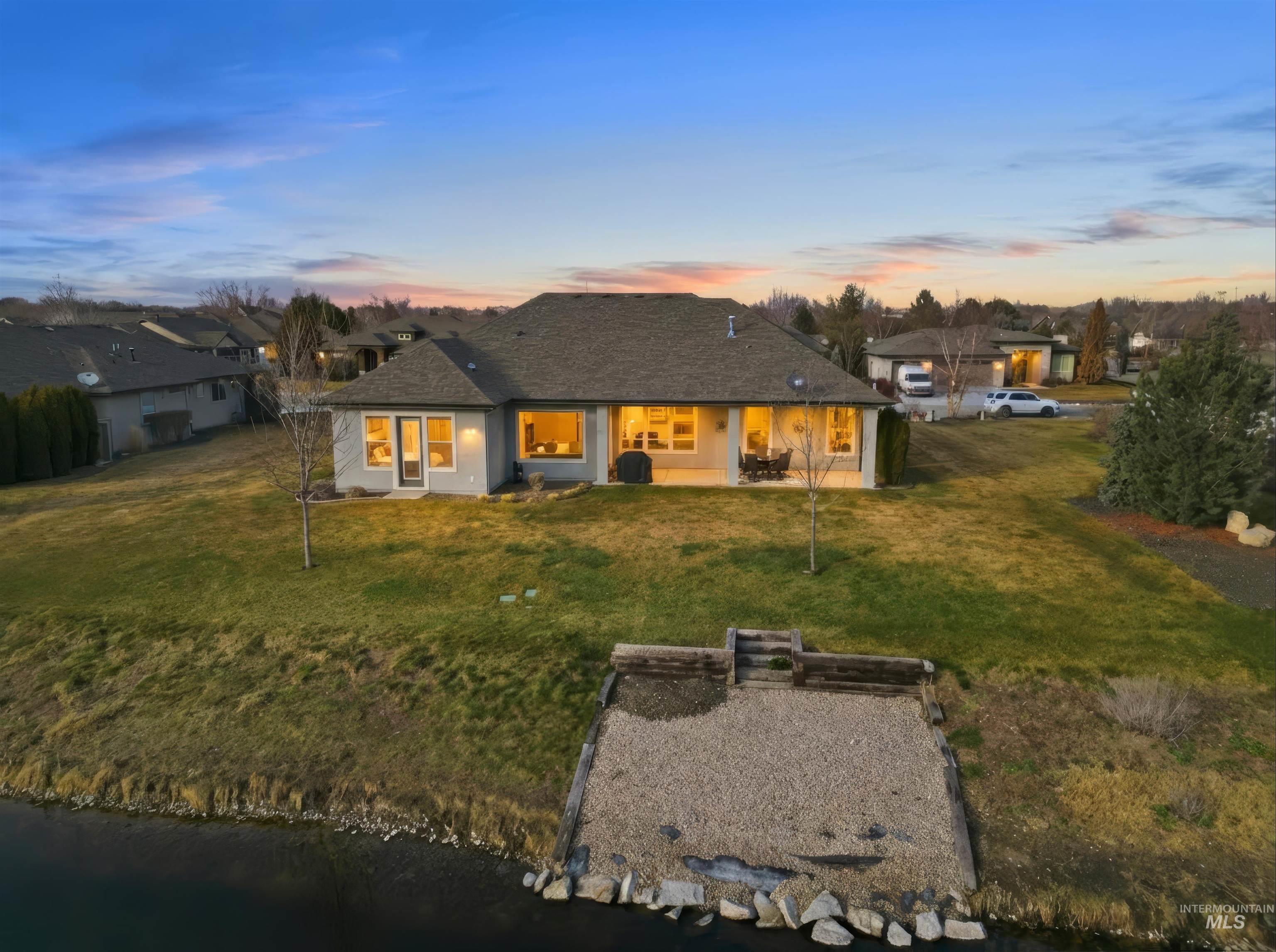 98999802 Property Photo 43