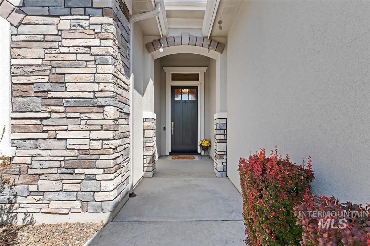 7390 W Corinthia St Property Photo 5