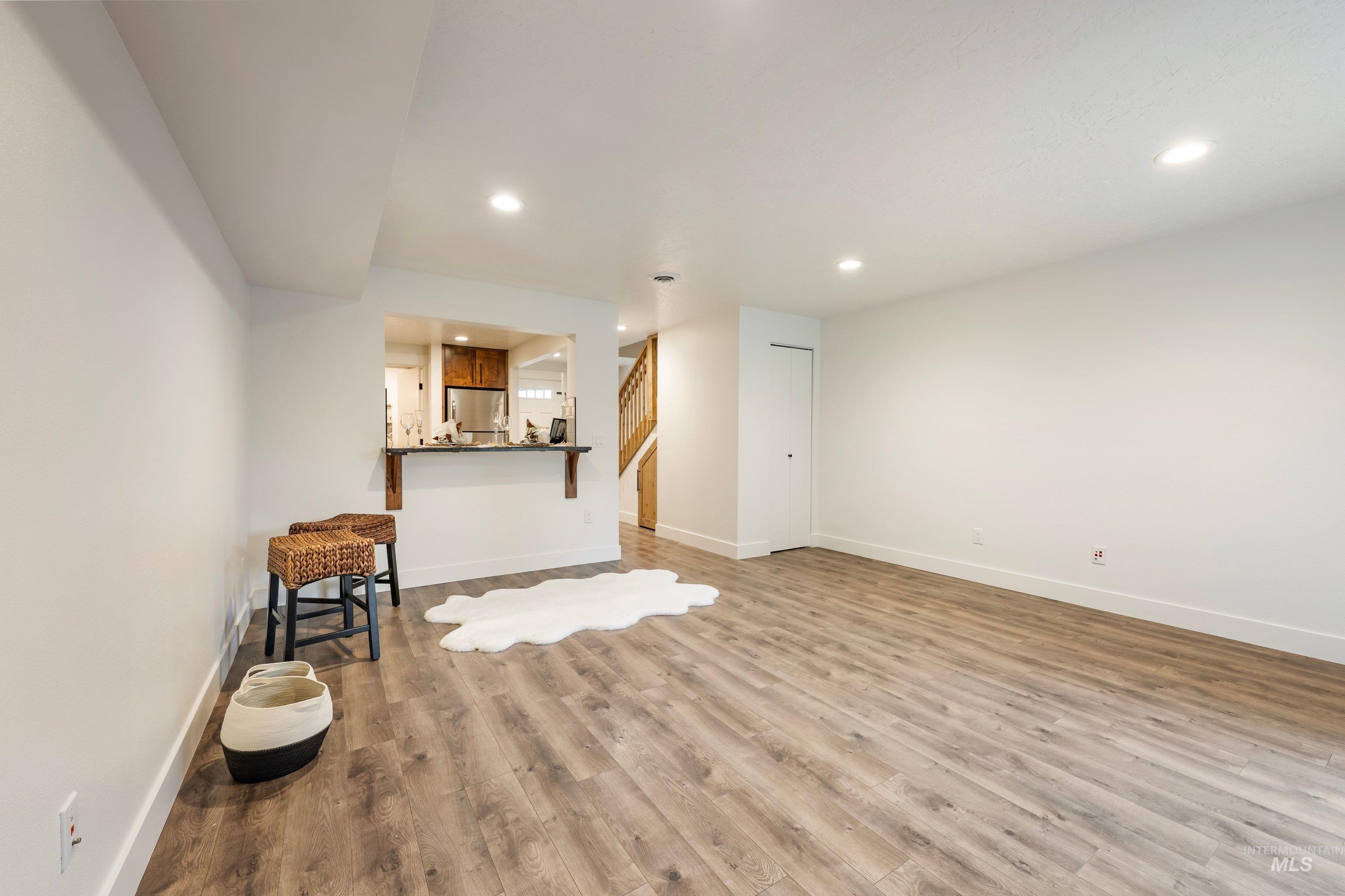 277 N Eagle Glen Ln Property Photo 8