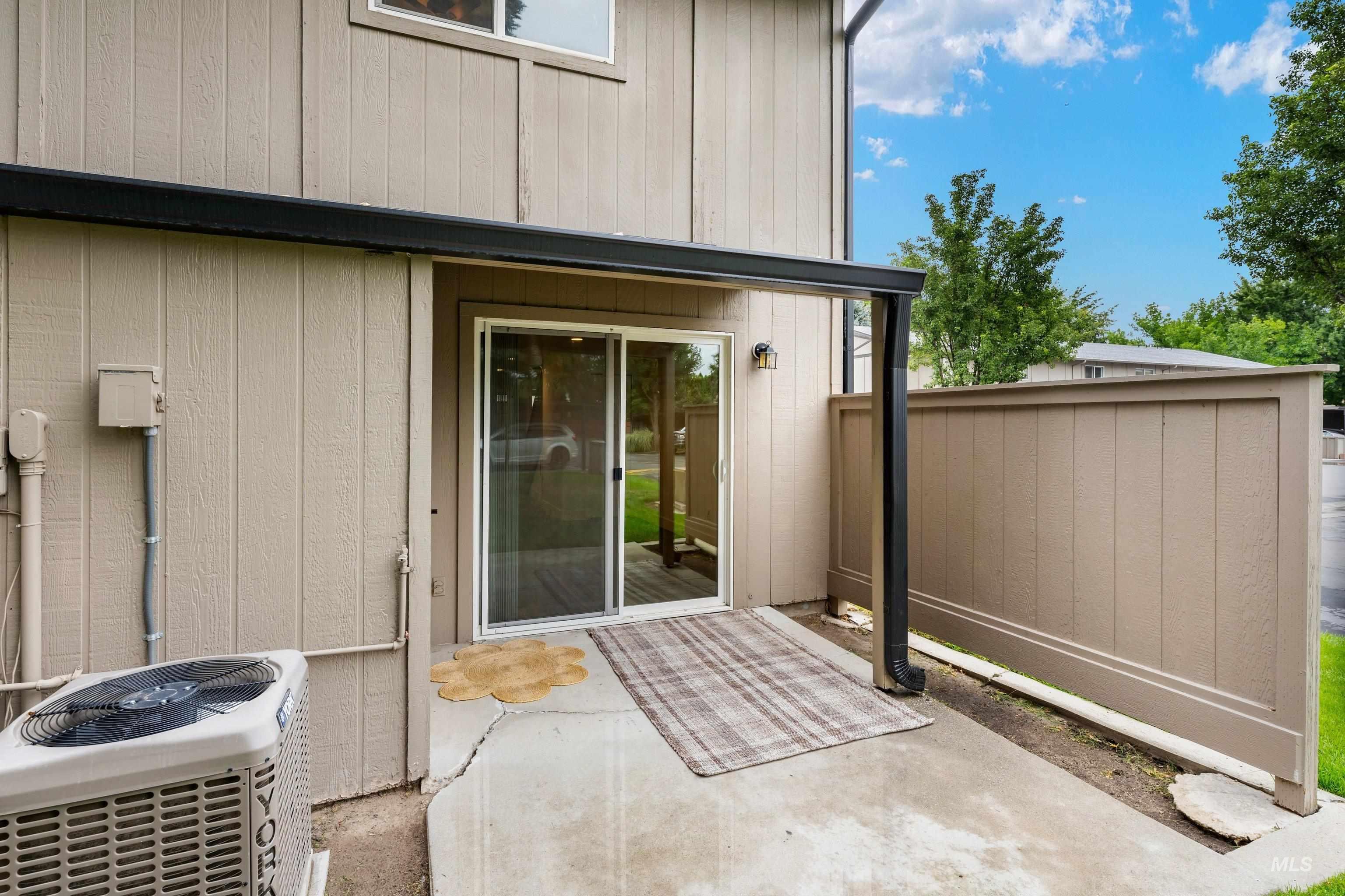 277 N Eagle Glen Ln Property Photo 17