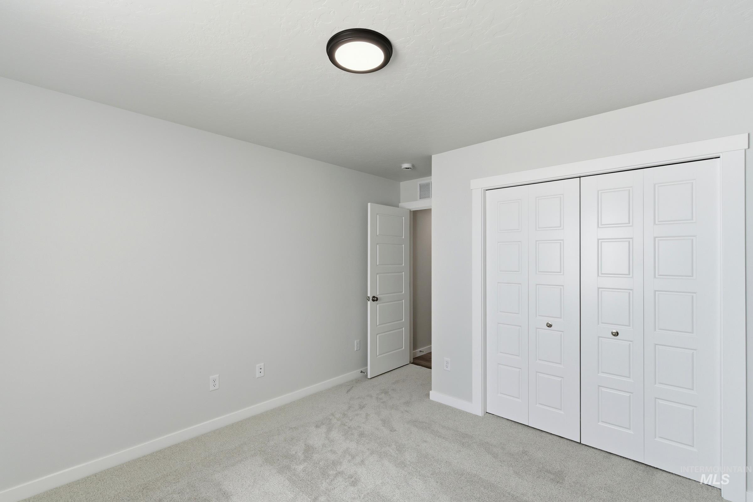 9072 W Violet St Property Photo 16