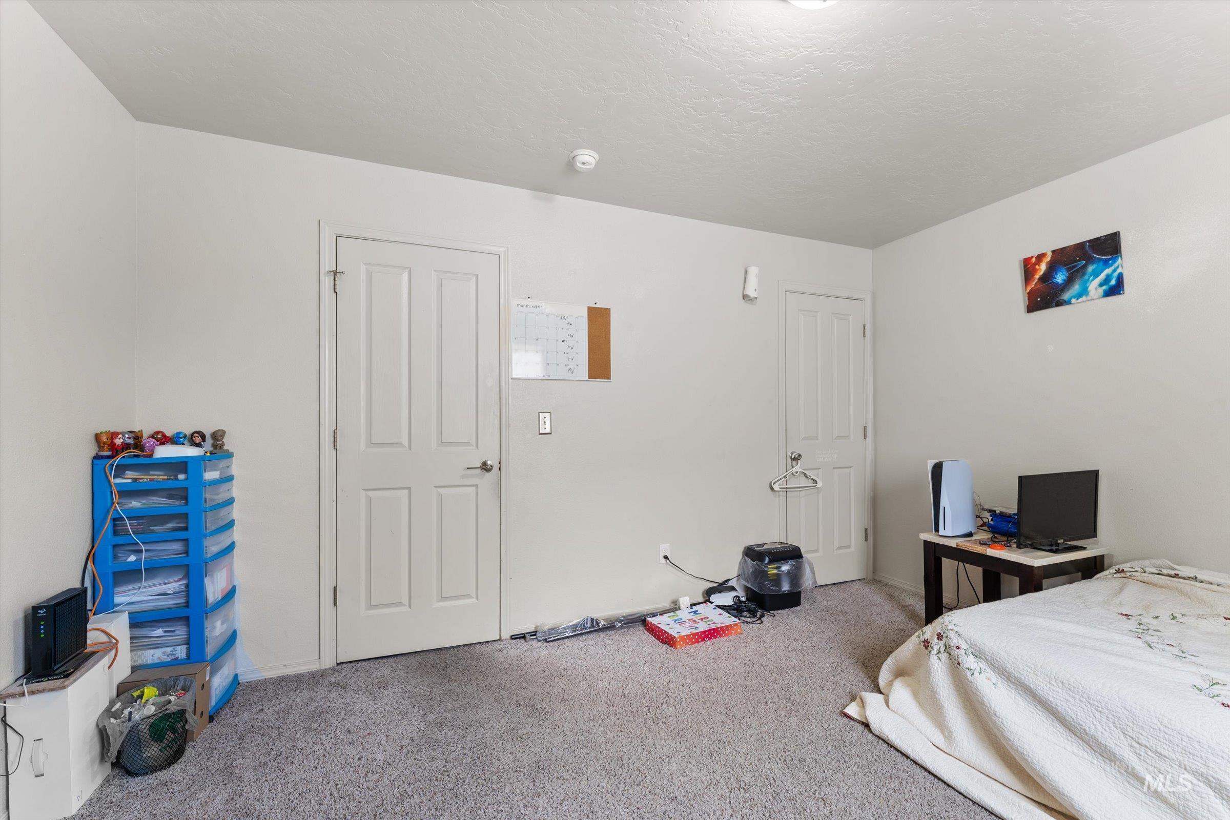 1577 Gold Street Property Photo 9
