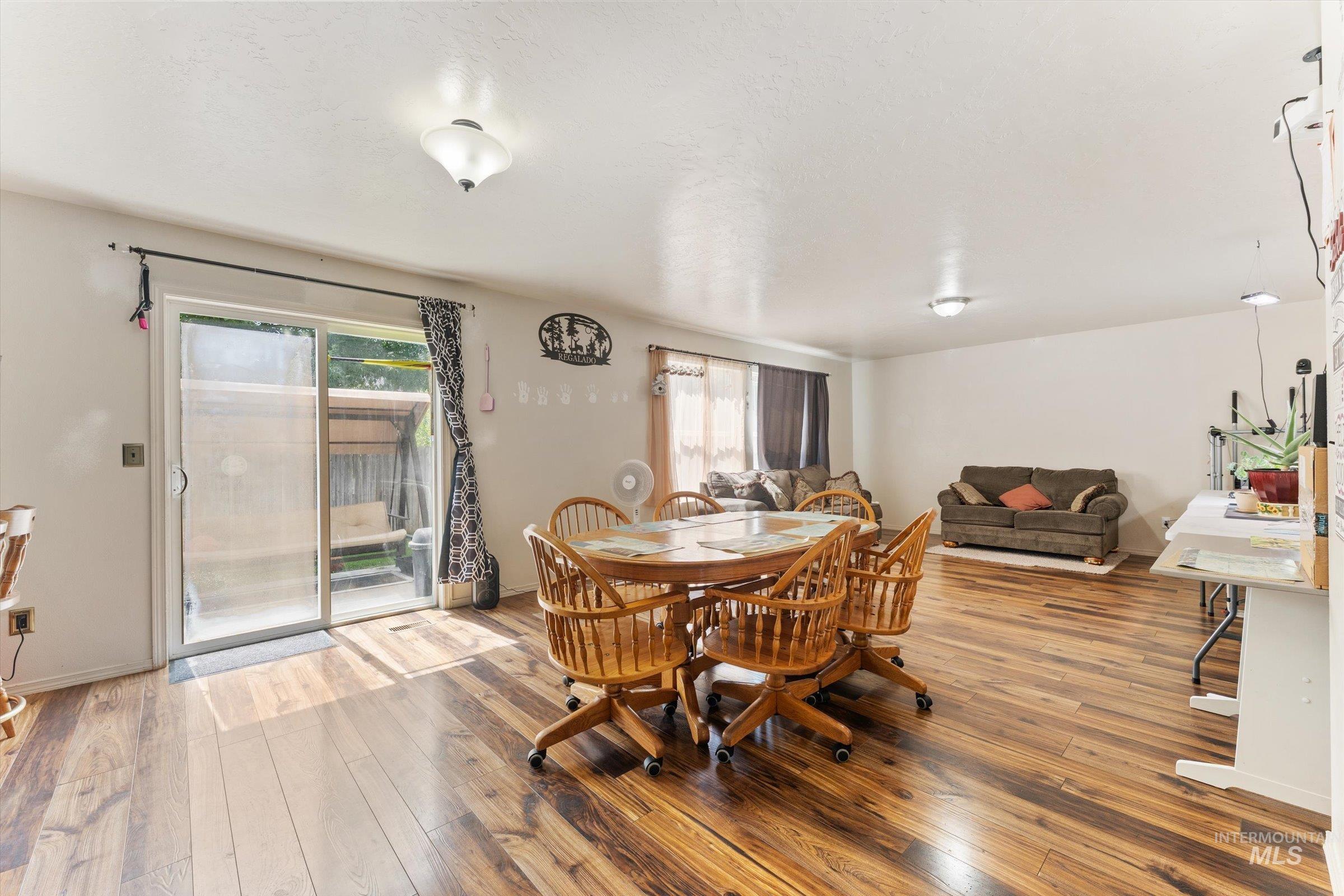 1577 Gold Street Property Photo 10