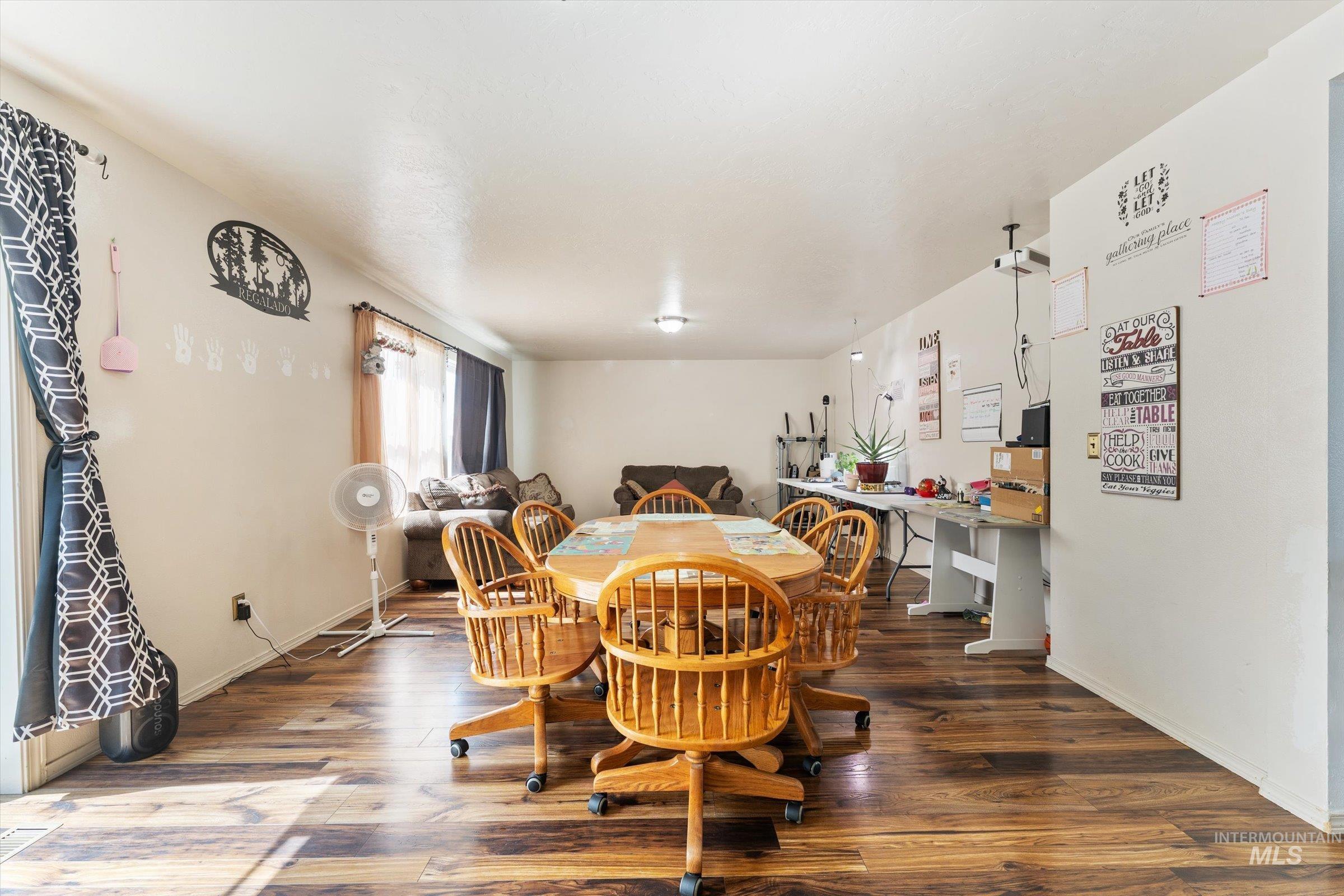 1577 Gold Street Property Photo 11