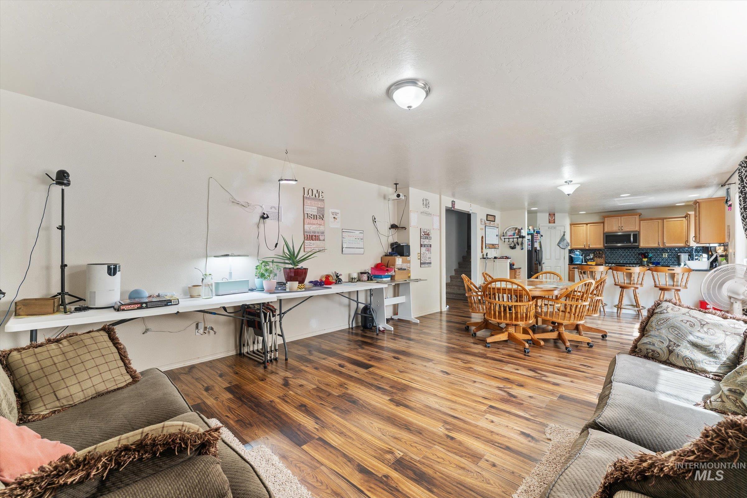 1577 Gold Street Property Photo 12