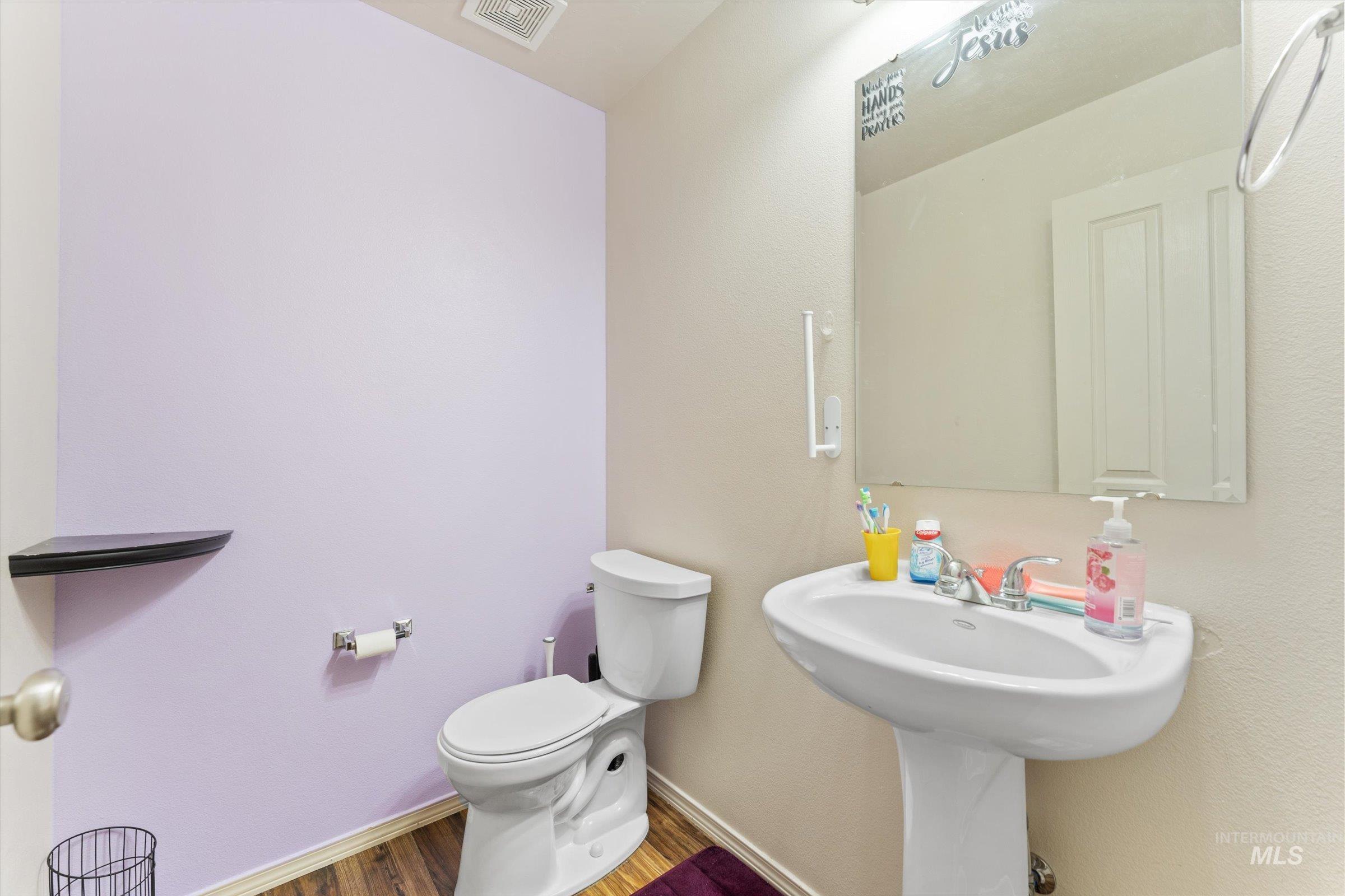 1577 Gold Street Property Photo 19