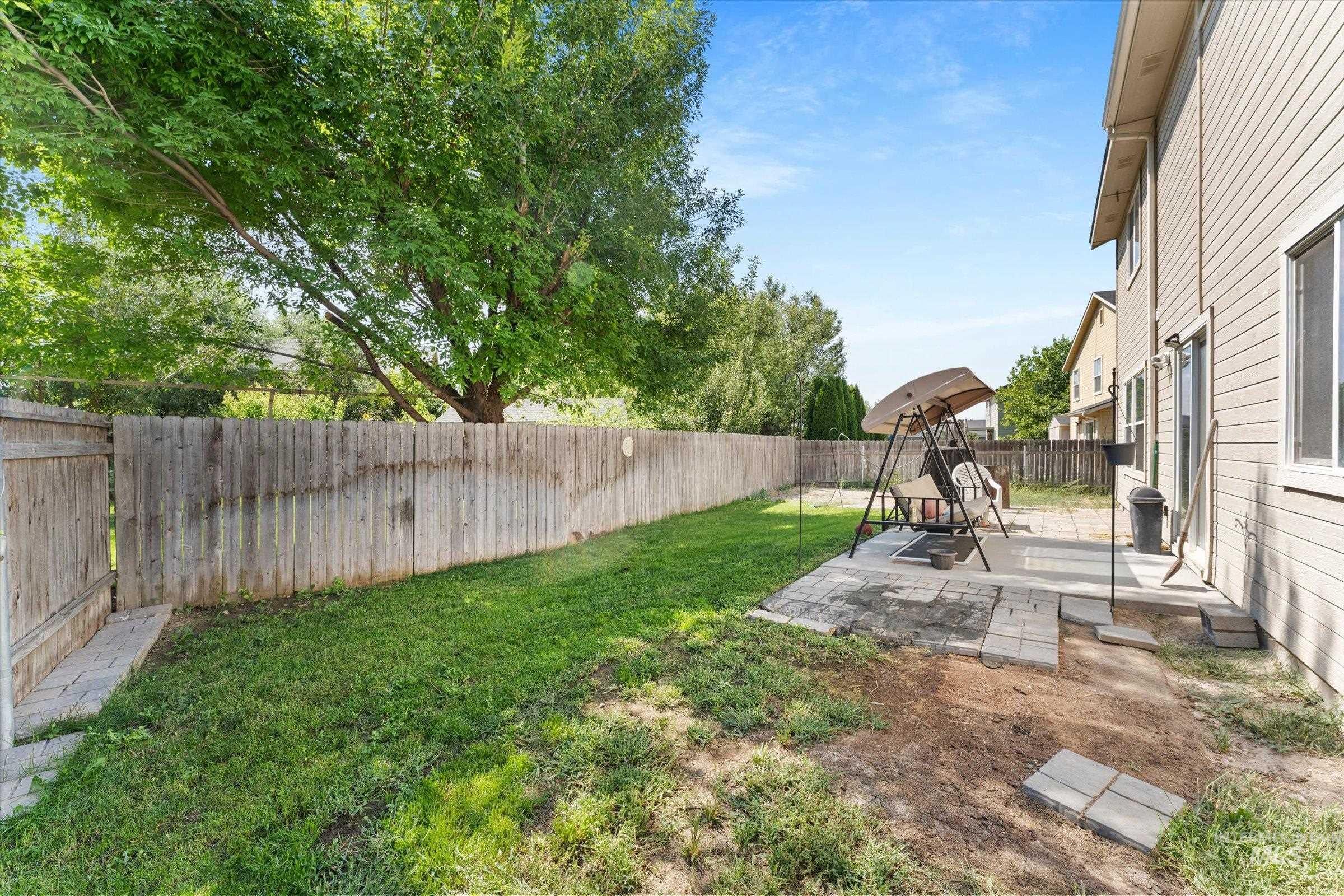1577 Gold Street Property Photo 40
