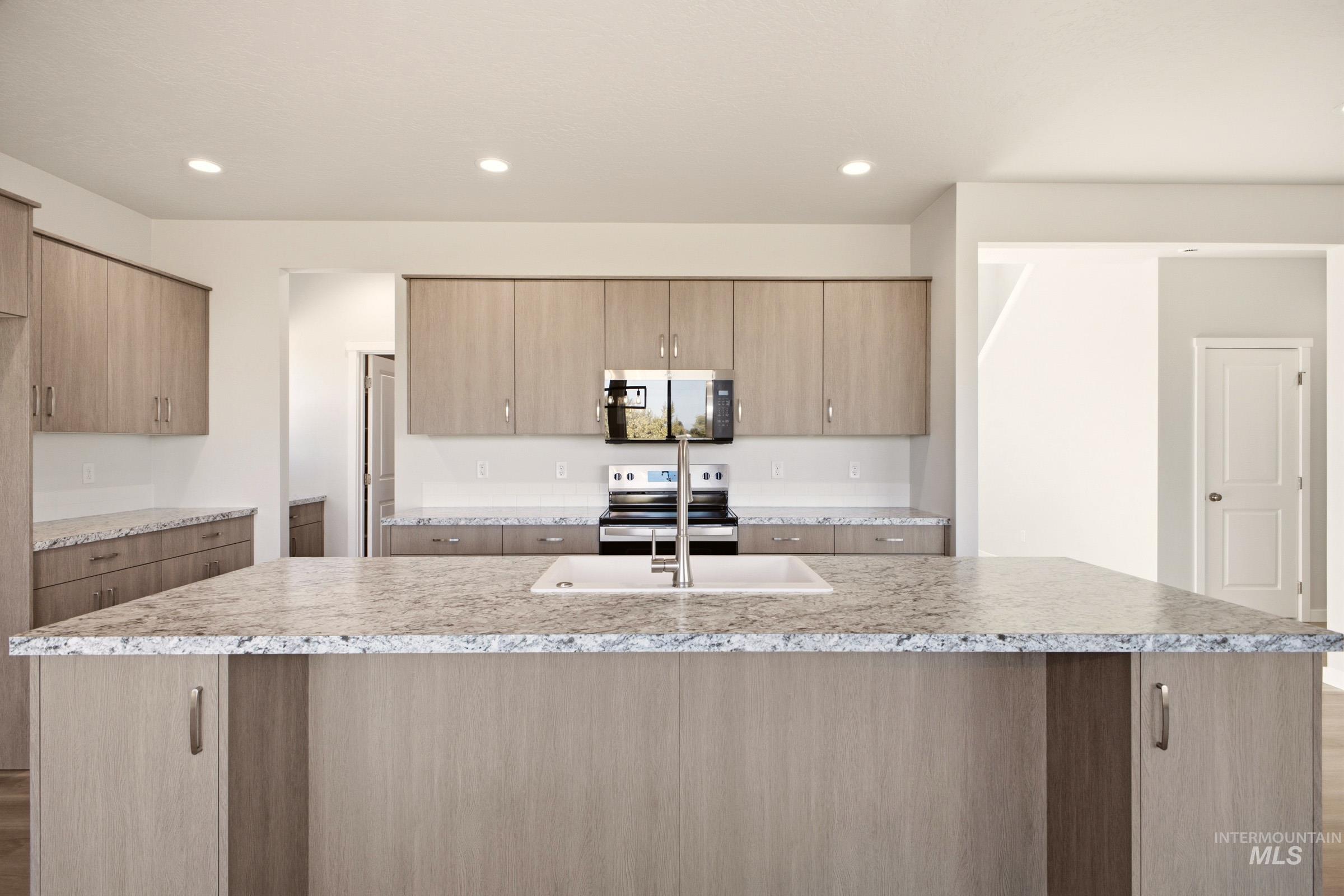 3202 W Animas Creek Dr Property Photo 3