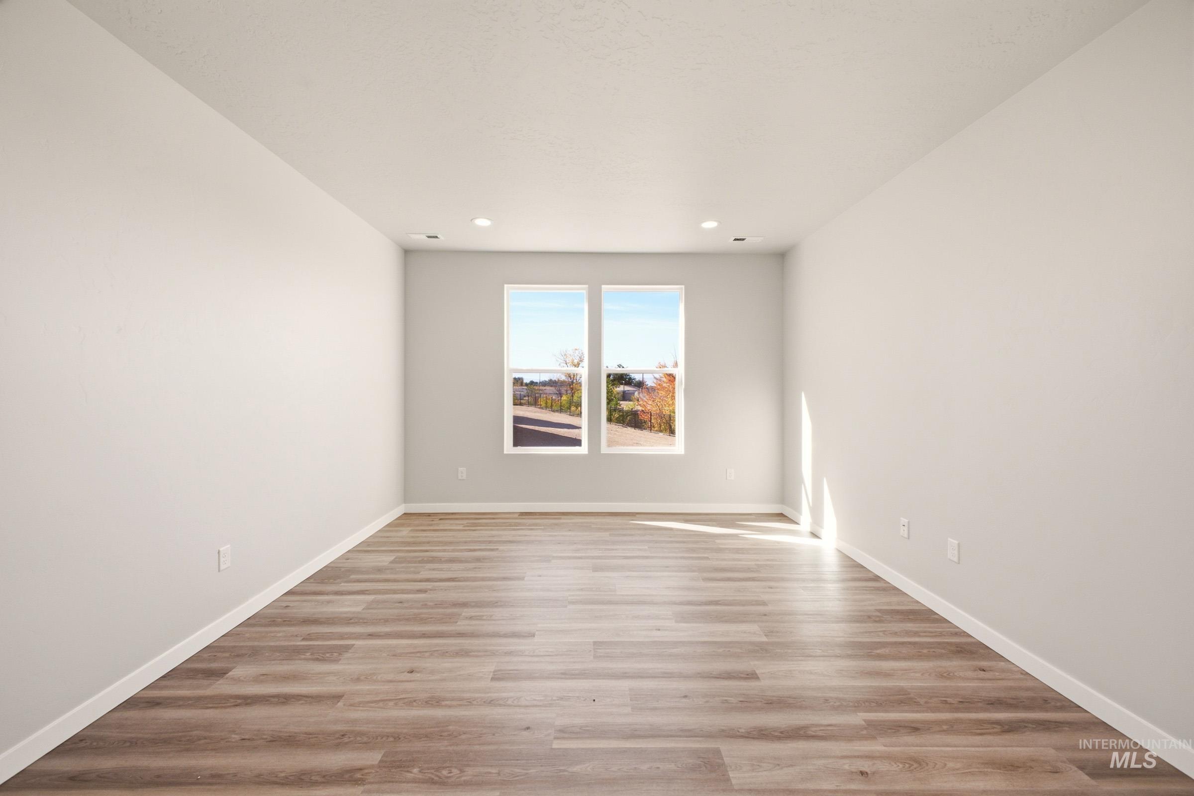 2743 N Chappy Way Property Photo 13