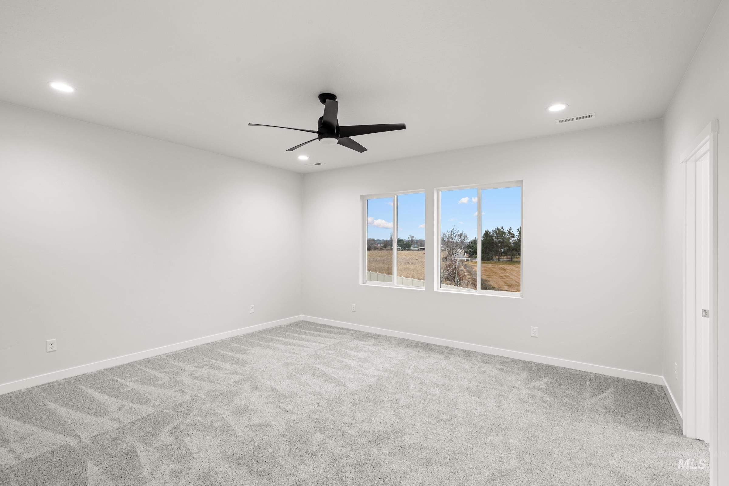 2743 N Chappy Way Property Photo 21