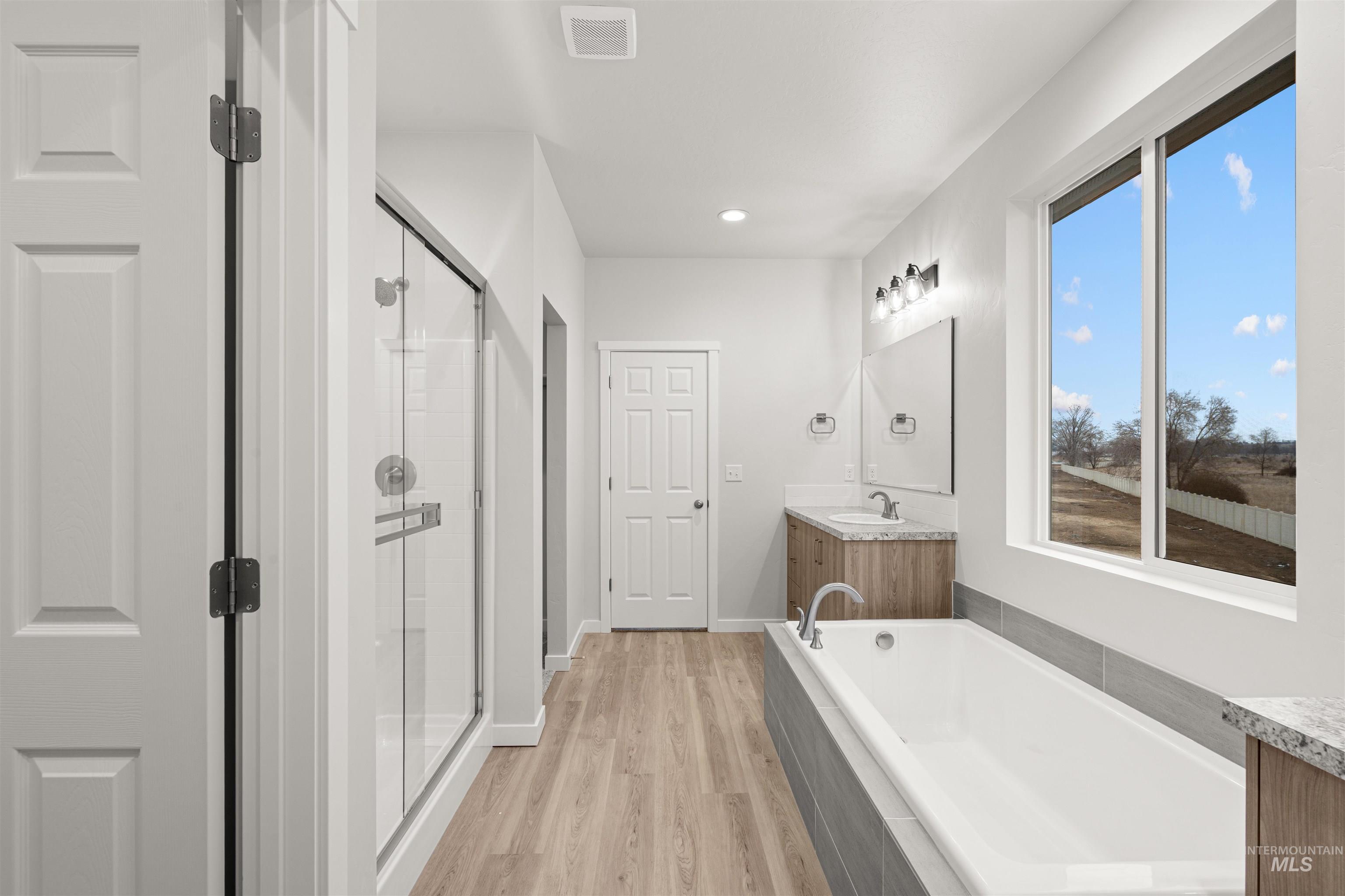 2743 N Chappy Way Property Photo 28