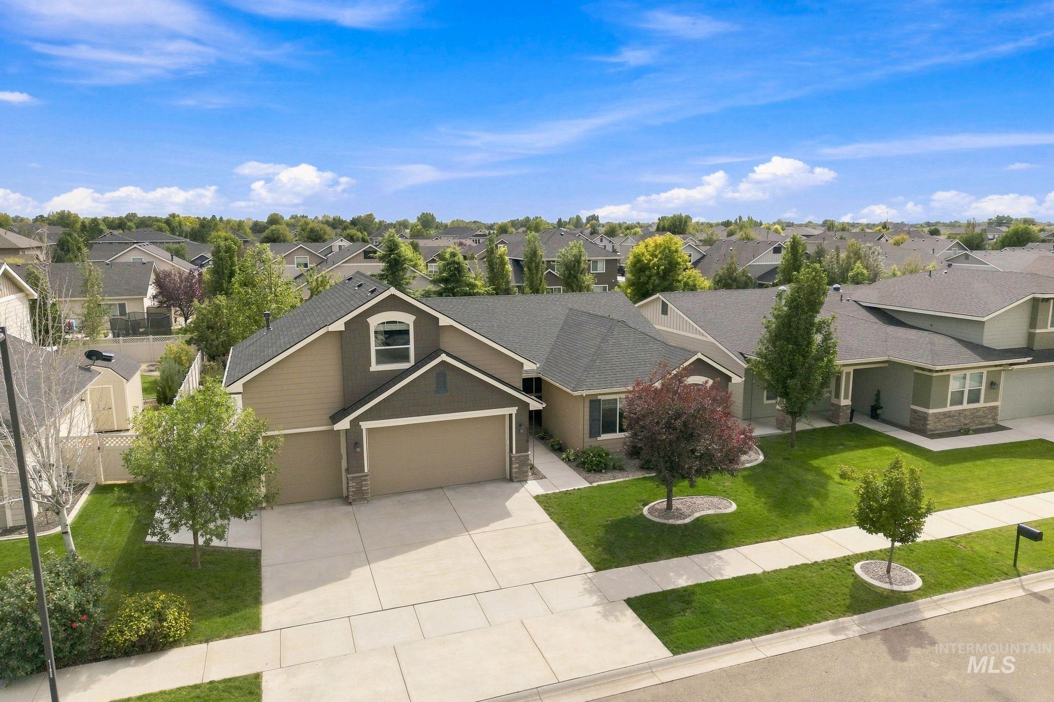 2739 W Tenuta St Property Photo 6