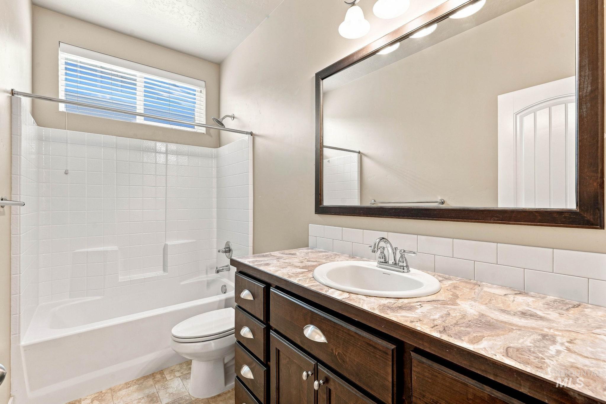 2739 W Tenuta St Property Photo 32