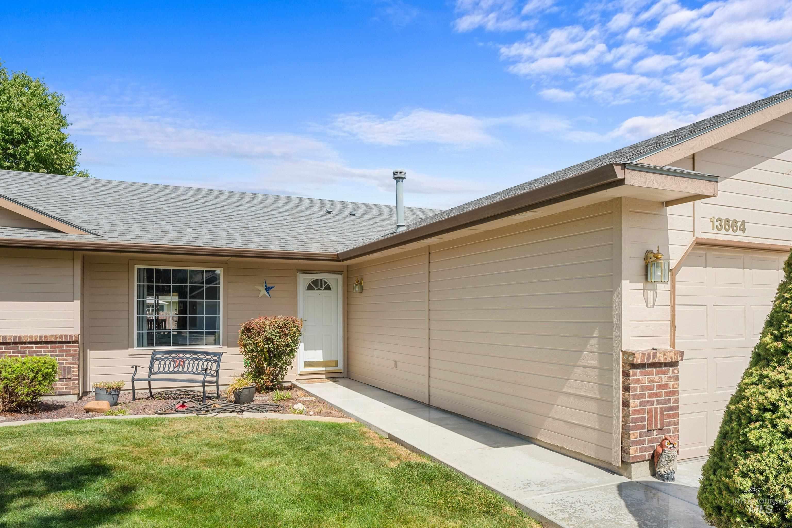 13664 W Meadowdale Dr Property Photo 4