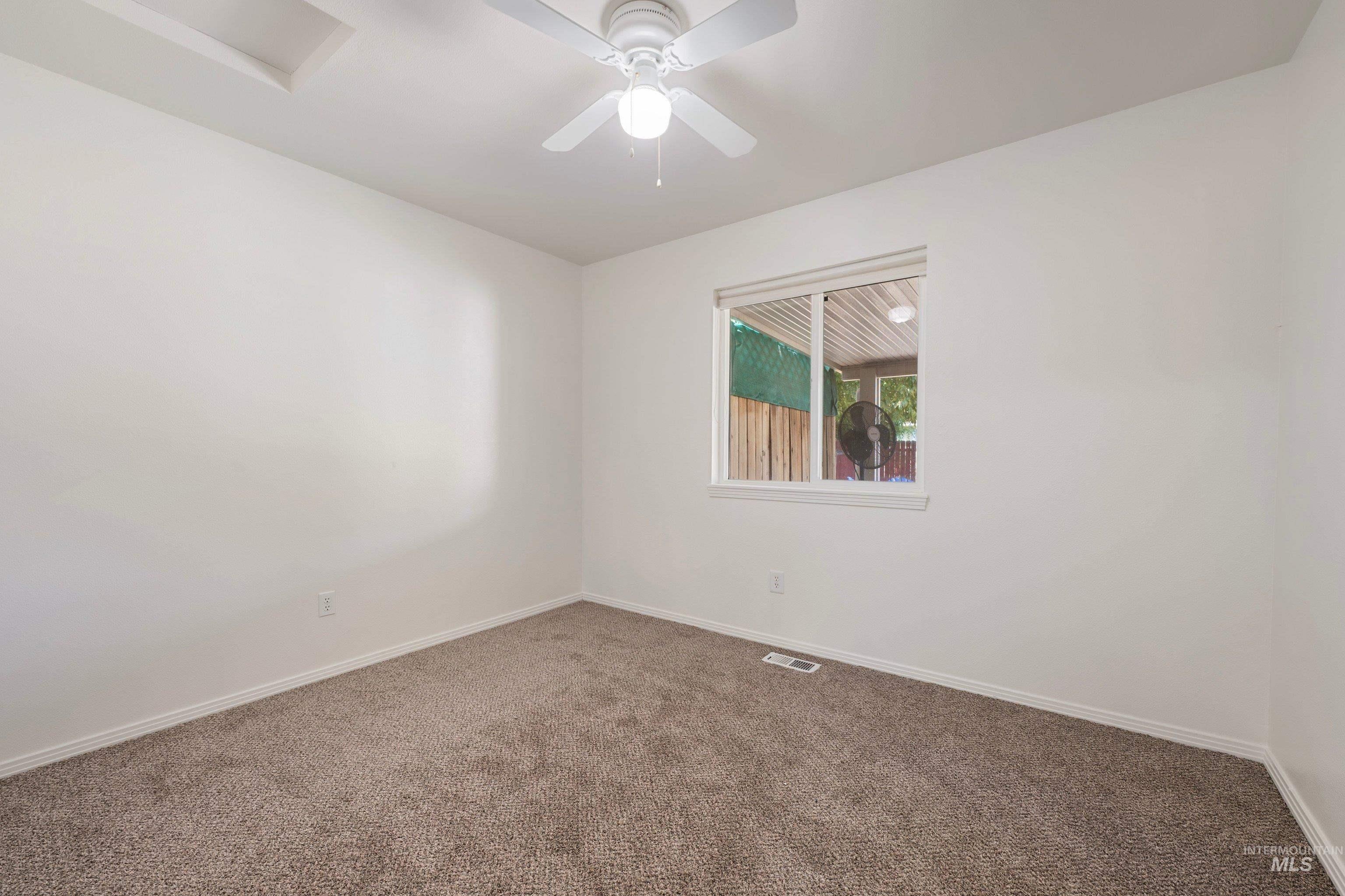 13664 W Meadowdale Dr Property Photo 17