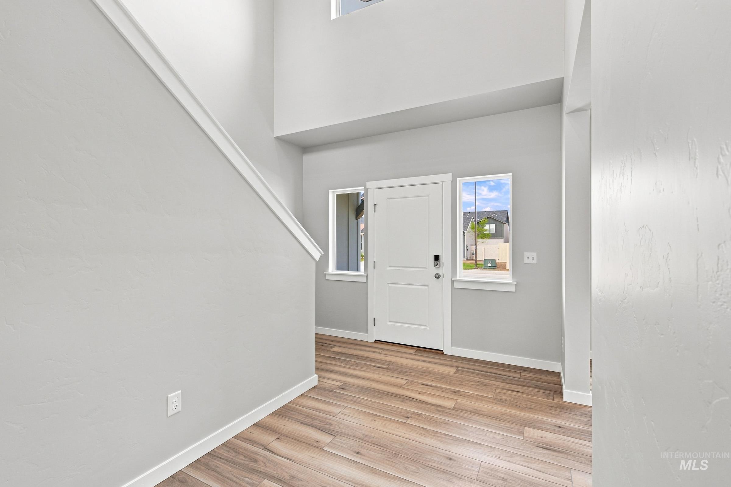 2355 W Tar Sands Dr Property Photo 2
