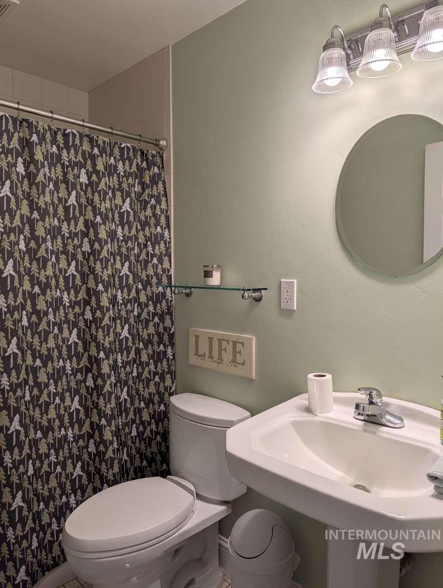 933 Baldwin Ln Property Photo 26