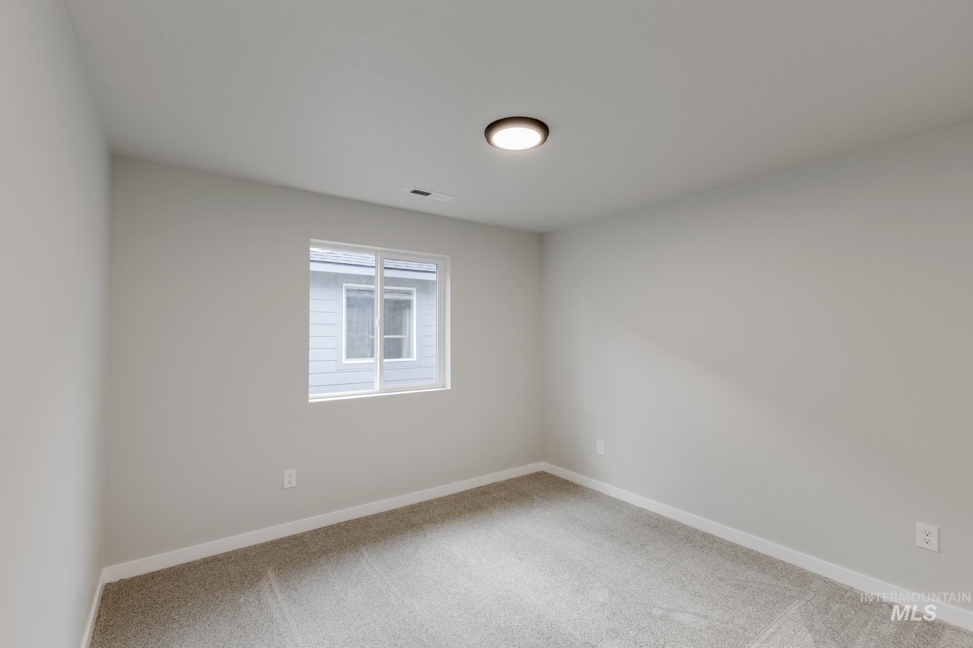 6826 S Lumberton Way Property Photo 12