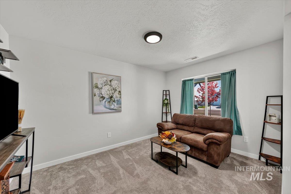 8575 S Foraker Way Property Photo 4