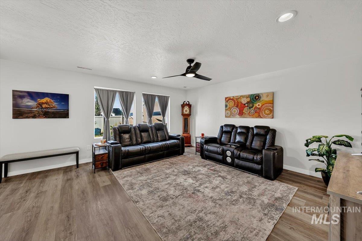 8575 S Foraker Way Property Photo 7