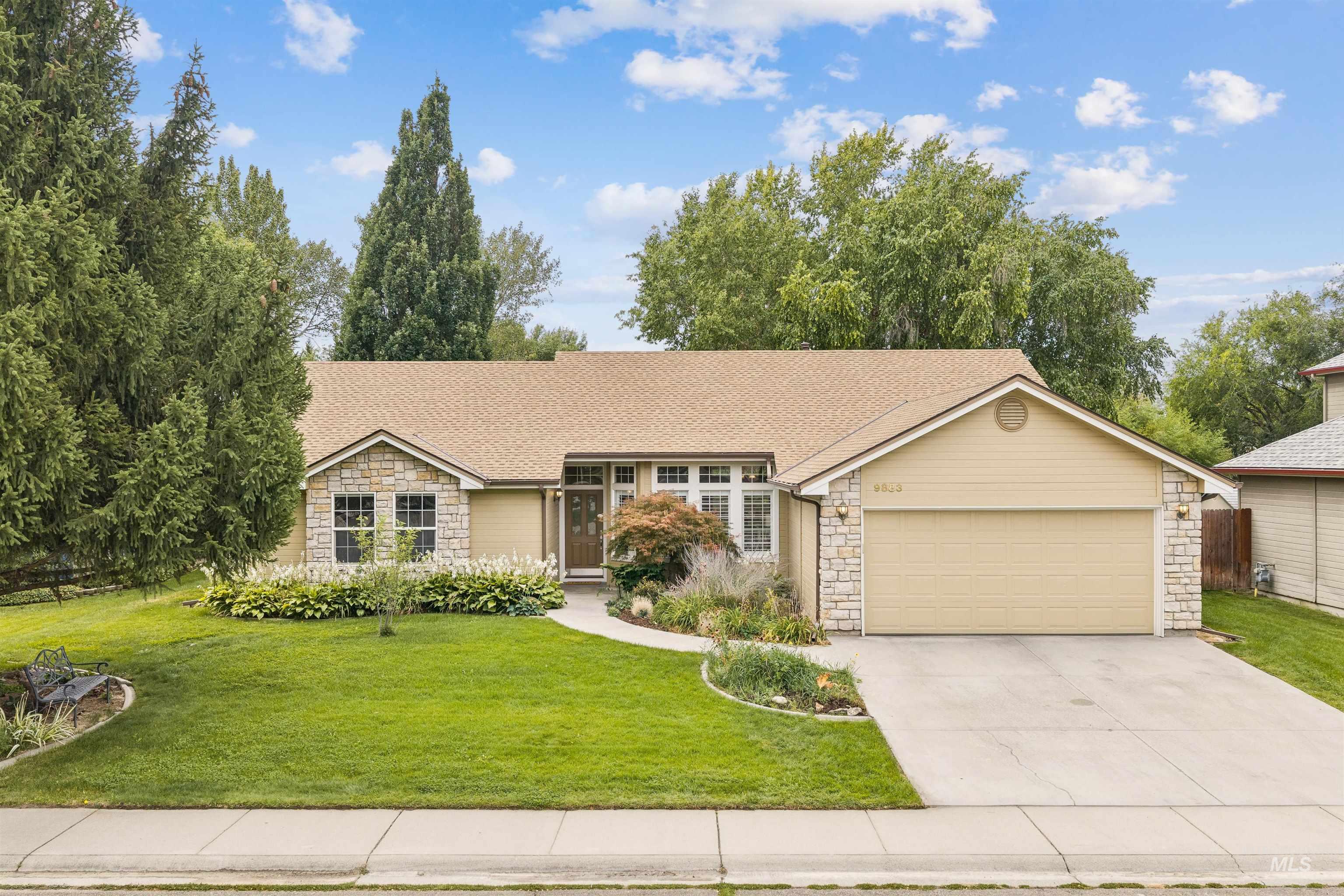 9883 W Countryman Dr Property Photo 3