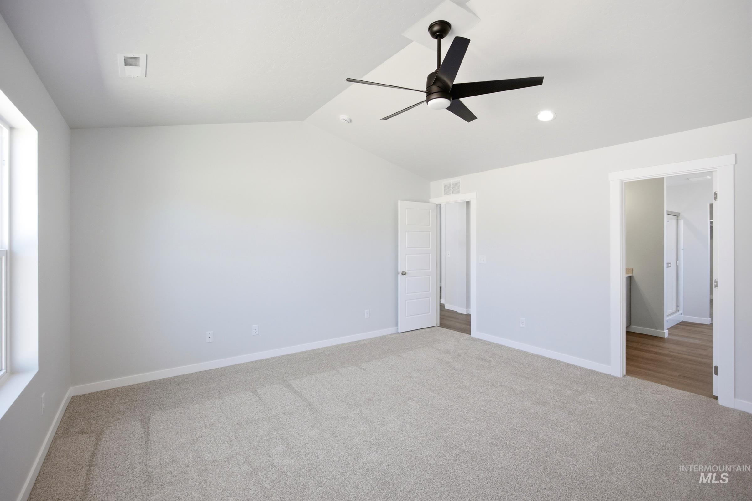 2428 W Kincaid St Property Photo 23